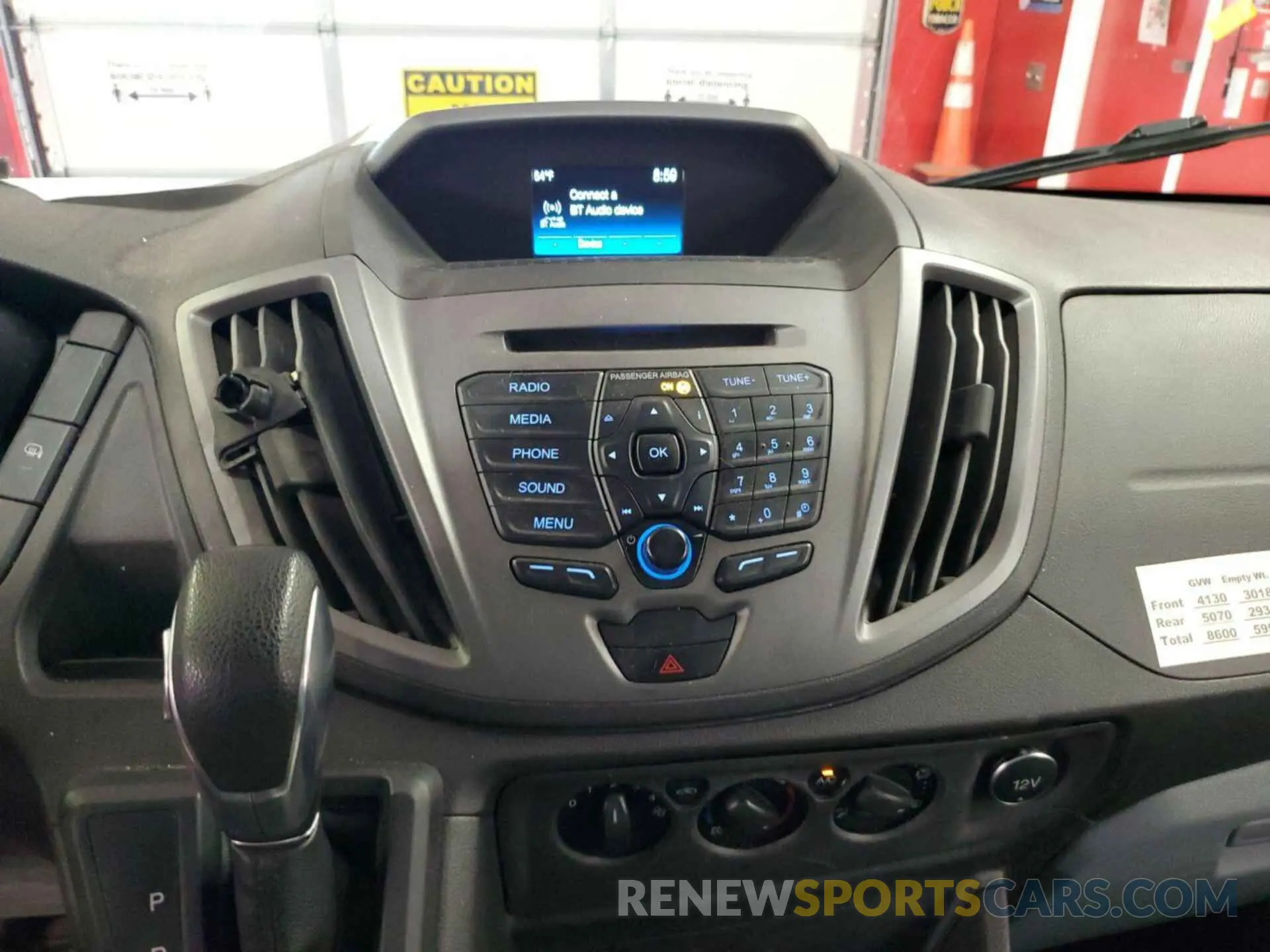 10 Photograph of a damaged car 1FTYE1YMXKKA31832 FORD TRANSIT 2019
