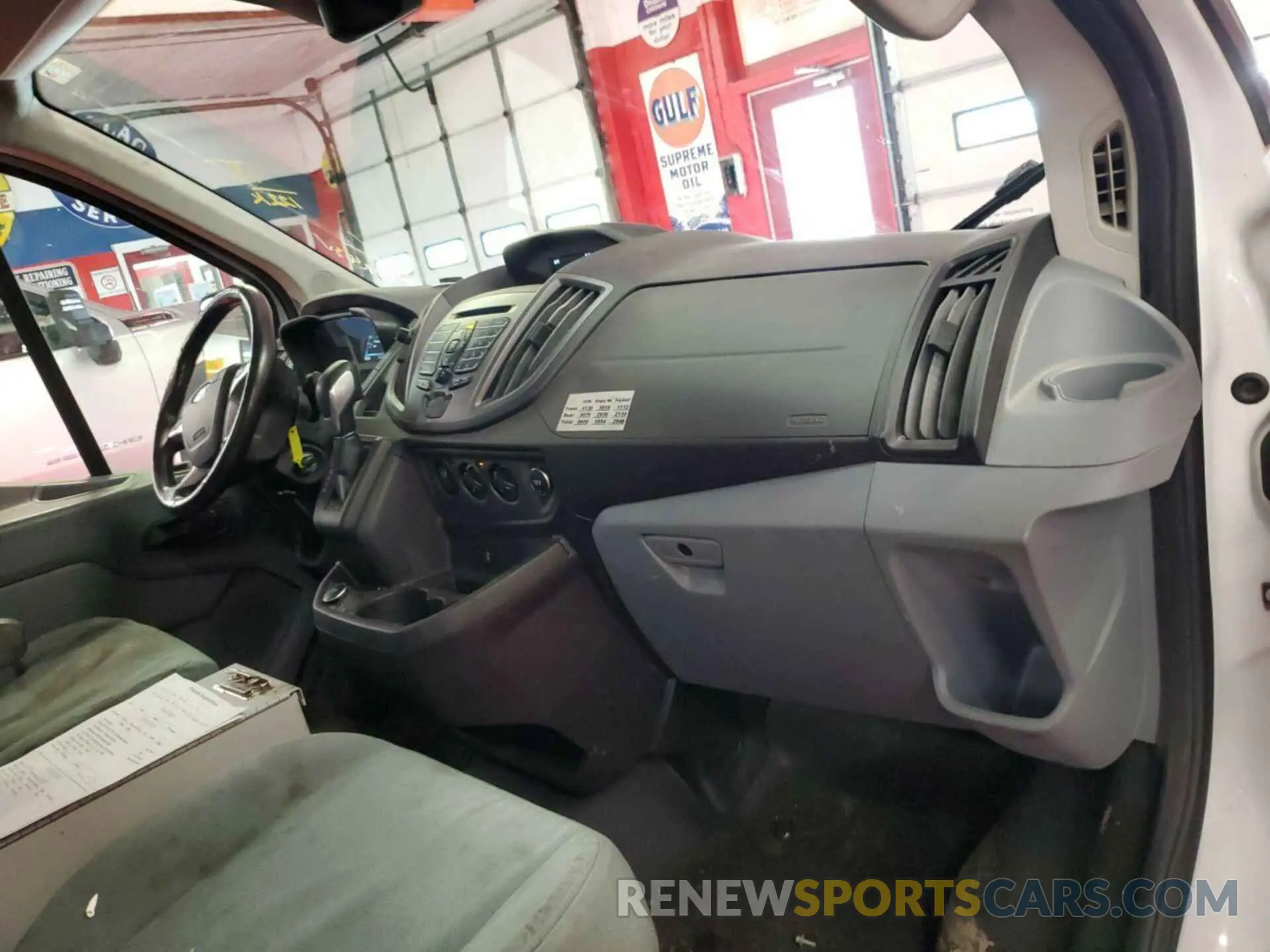 22 Photograph of a damaged car 1FTYE1YMXKKA31832 FORD TRANSIT 2019