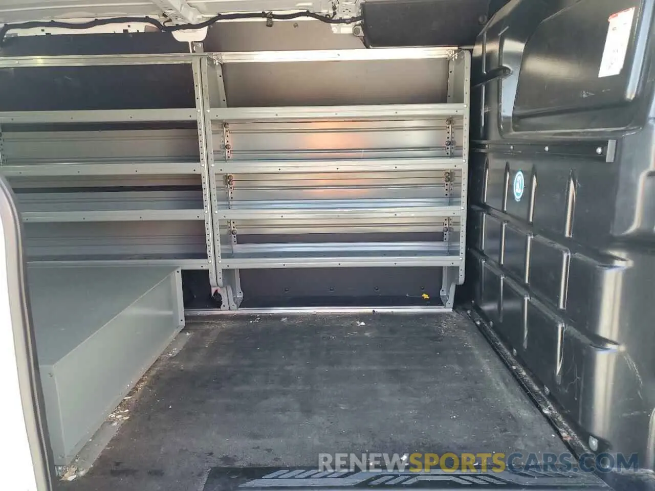 10 Photograph of a damaged car 1FTYE1ZM4KKB88108 FORD TRANSIT 2019