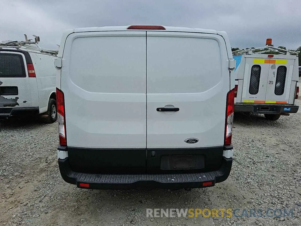 6 Photograph of a damaged car 1FTYE1ZM4KKB88108 FORD TRANSIT 2019