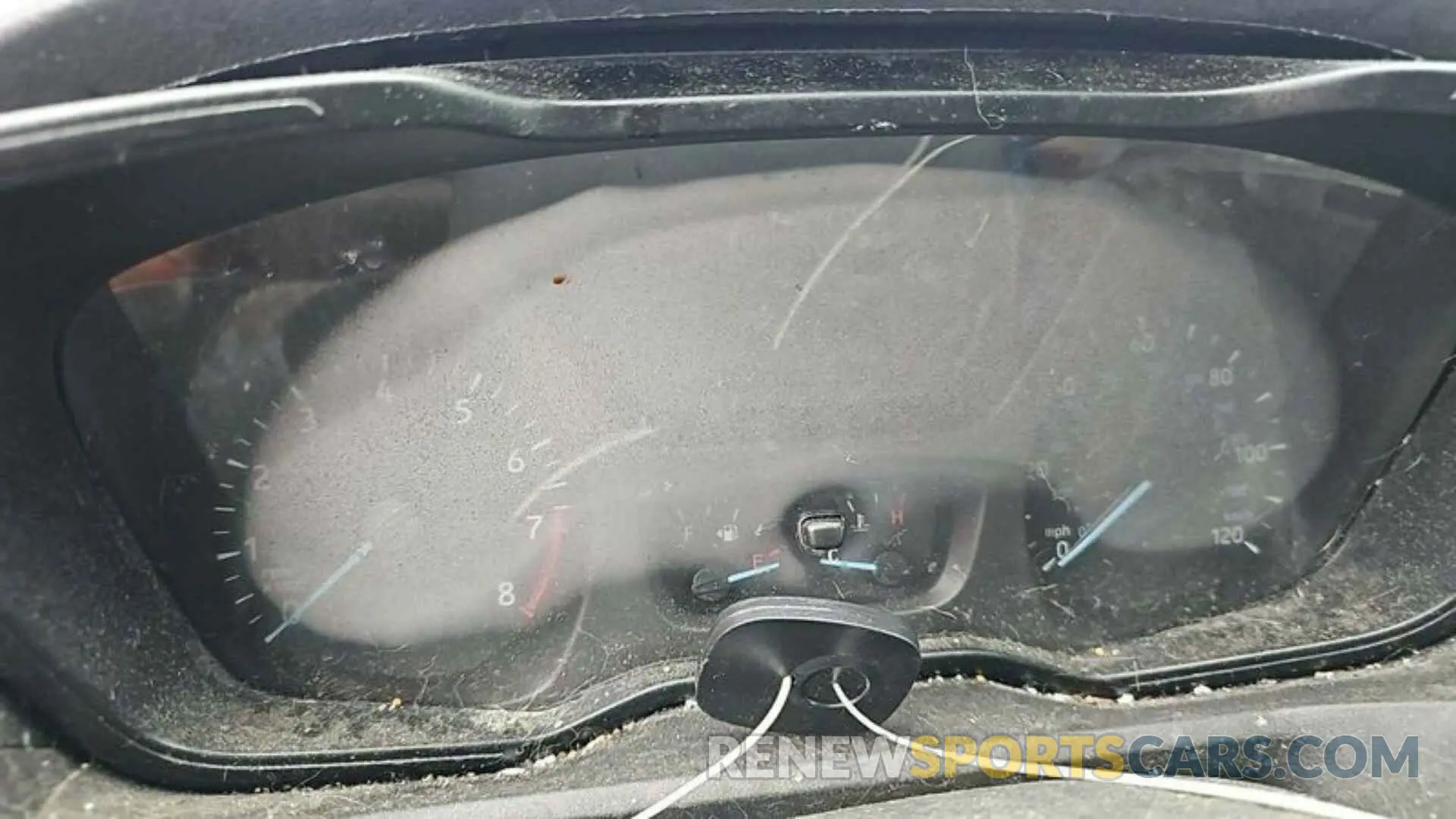 17 Photograph of a damaged car 1FTYE1ZM5KKA19893 FORD TRANSIT 2019