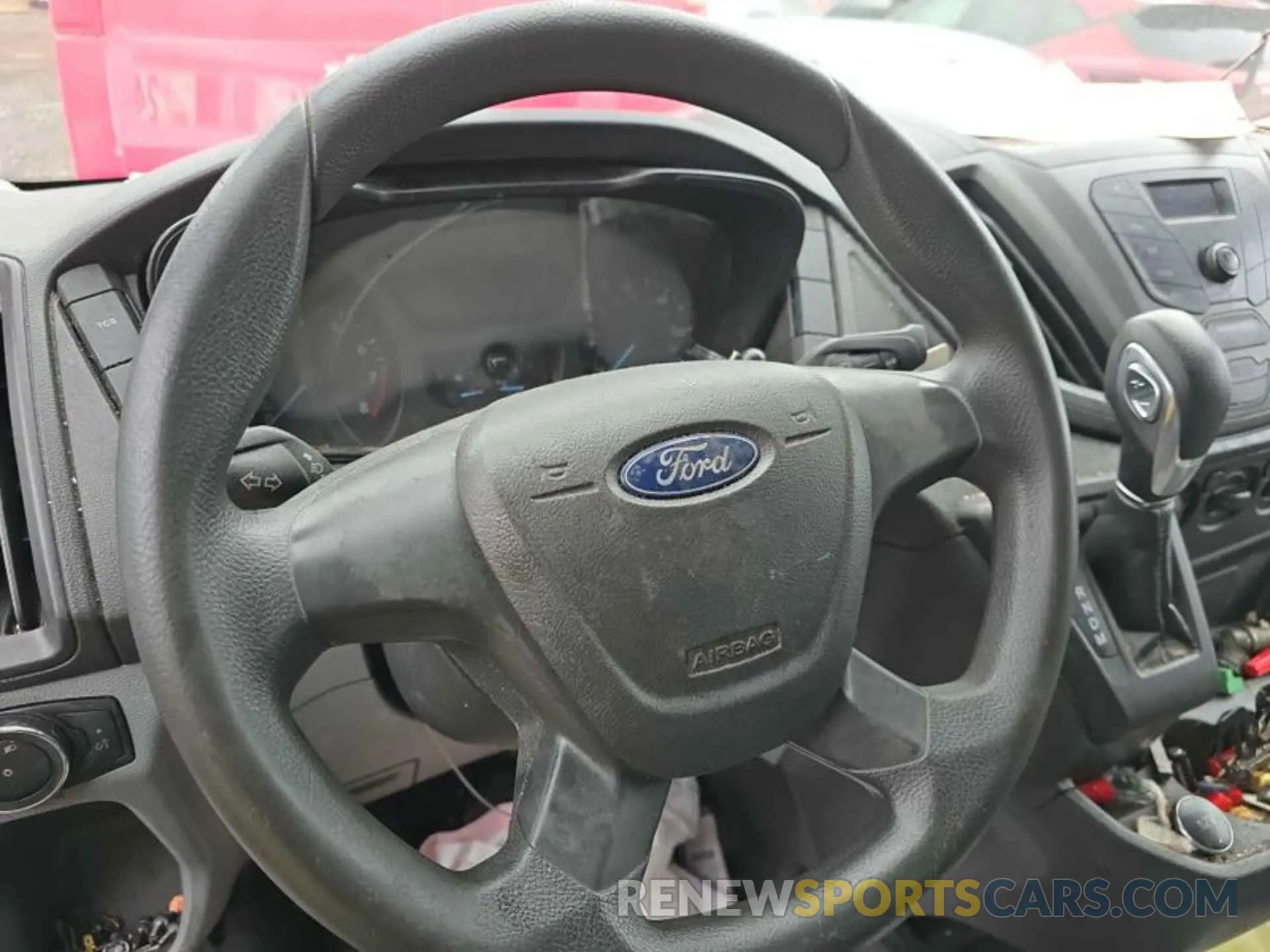 3 Photograph of a damaged car 1FTYE1ZM5KKA19893 FORD TRANSIT 2019