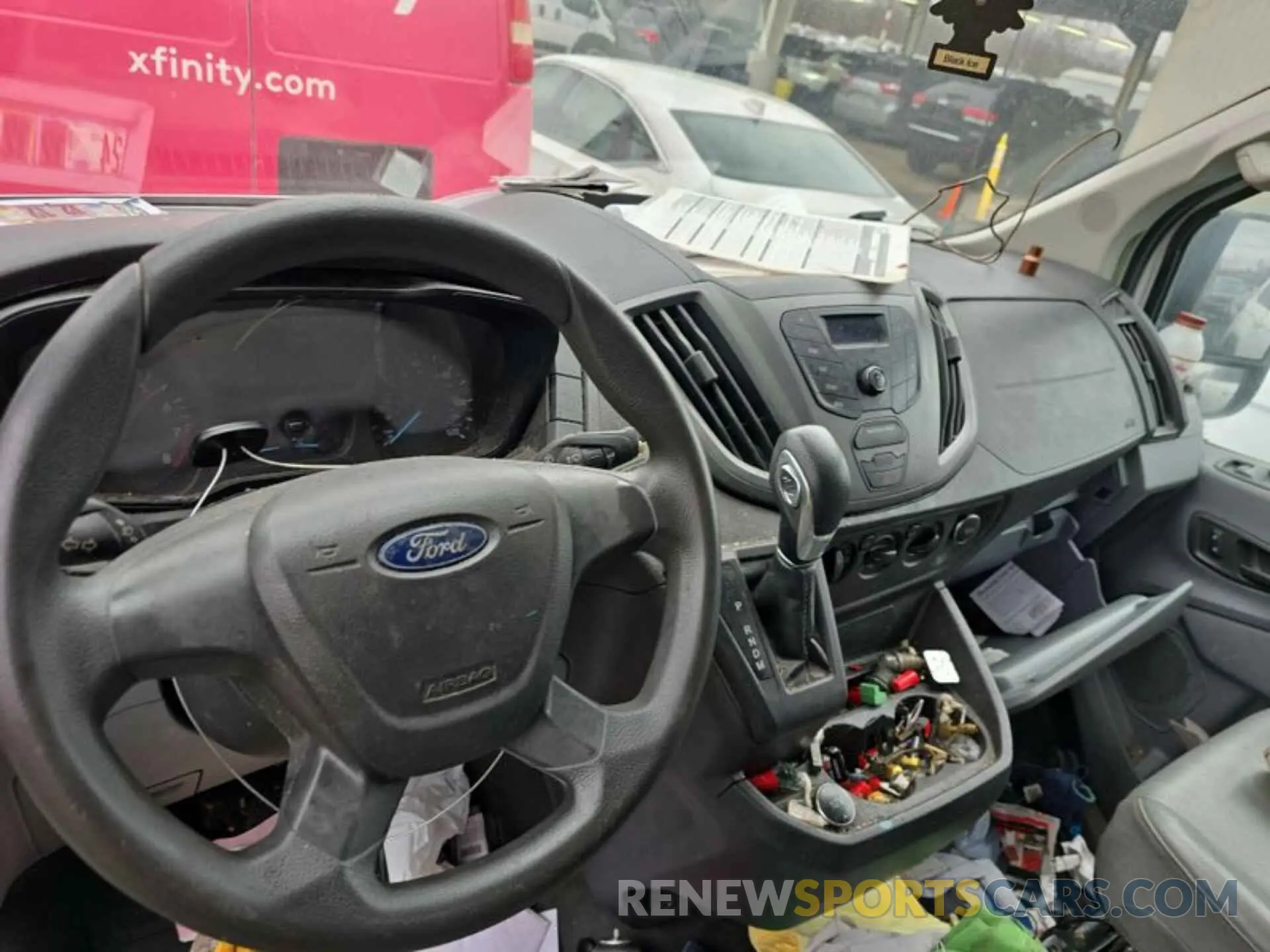 7 Photograph of a damaged car 1FTYE1ZM5KKA19893 FORD TRANSIT 2019