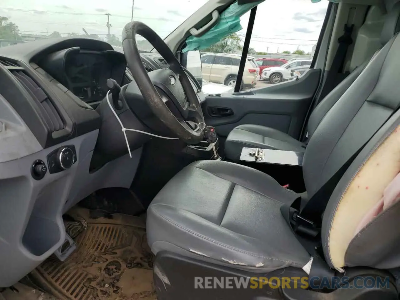 7 Photograph of a damaged car 1FTYE1ZM8KKA54637 FORD TRANSIT 2019