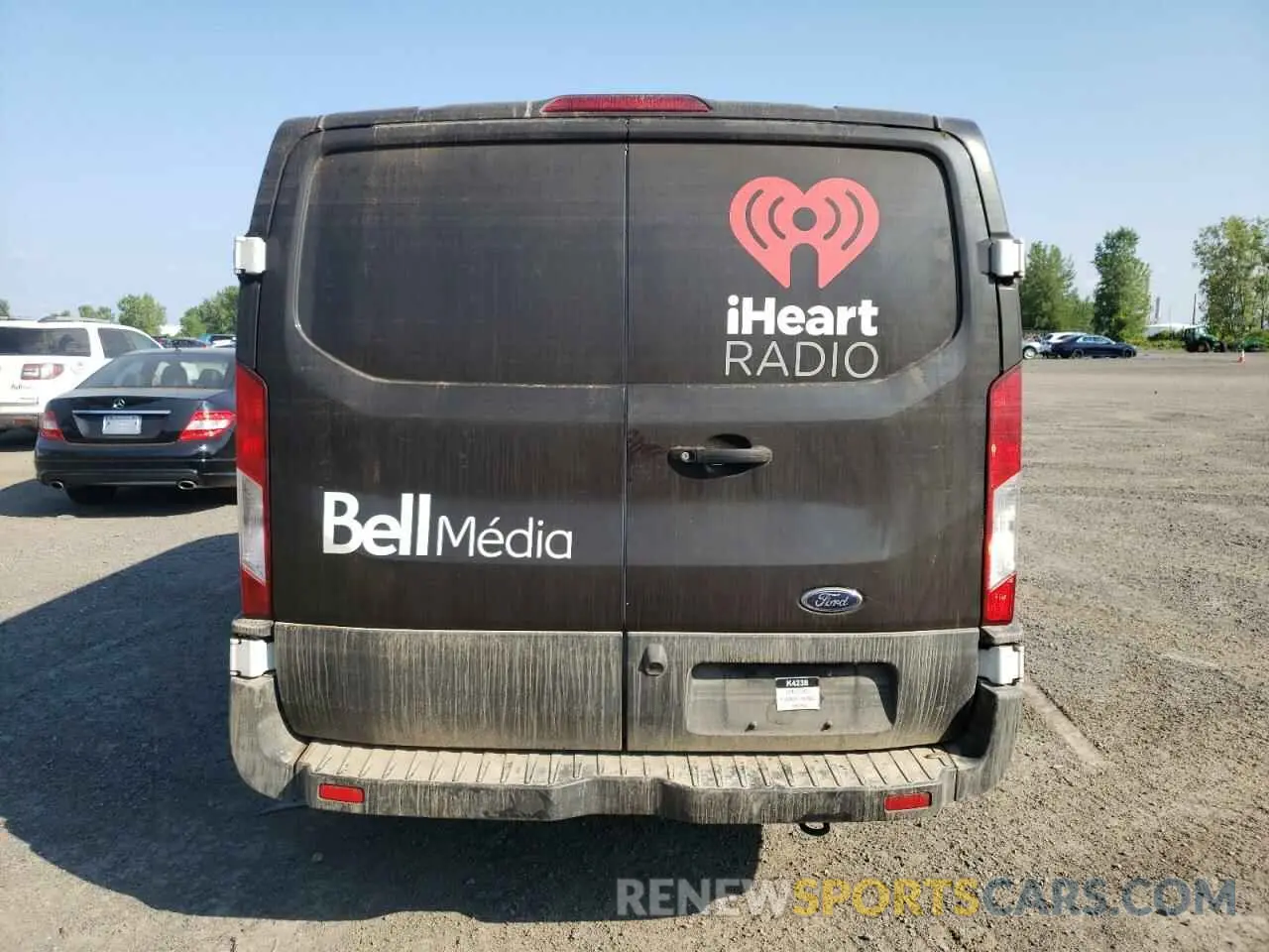 6 Photograph of a damaged car 1FTYE1ZM9KKB80795 FORD TRANSIT 2019
