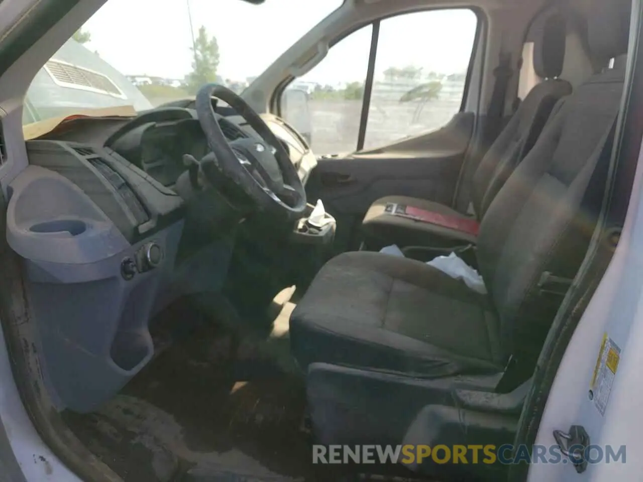 7 Photograph of a damaged car 1FTYE1ZM9KKB80795 FORD TRANSIT 2019