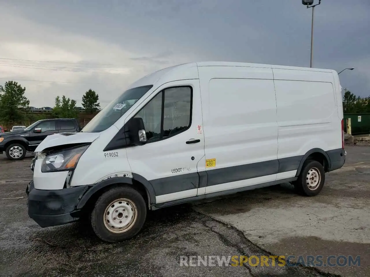 1 Photograph of a damaged car 1FTYE2CM7KKB67736 FORD TRANSIT 2019