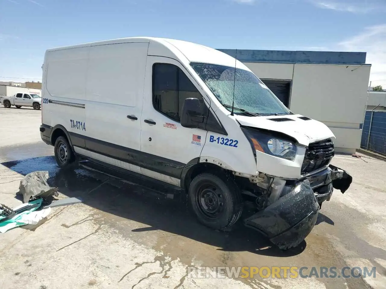 4 Photograph of a damaged car 1FTYE2CM8KKA25606 FORD TRANSIT 2019