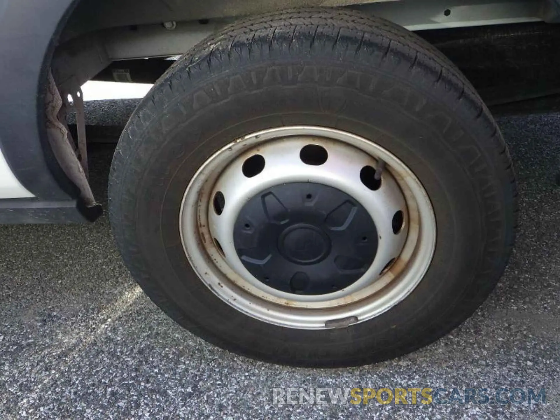 10 Photograph of a damaged car 1FTYE2YMXKKB40202 FORD TRANSIT 2019