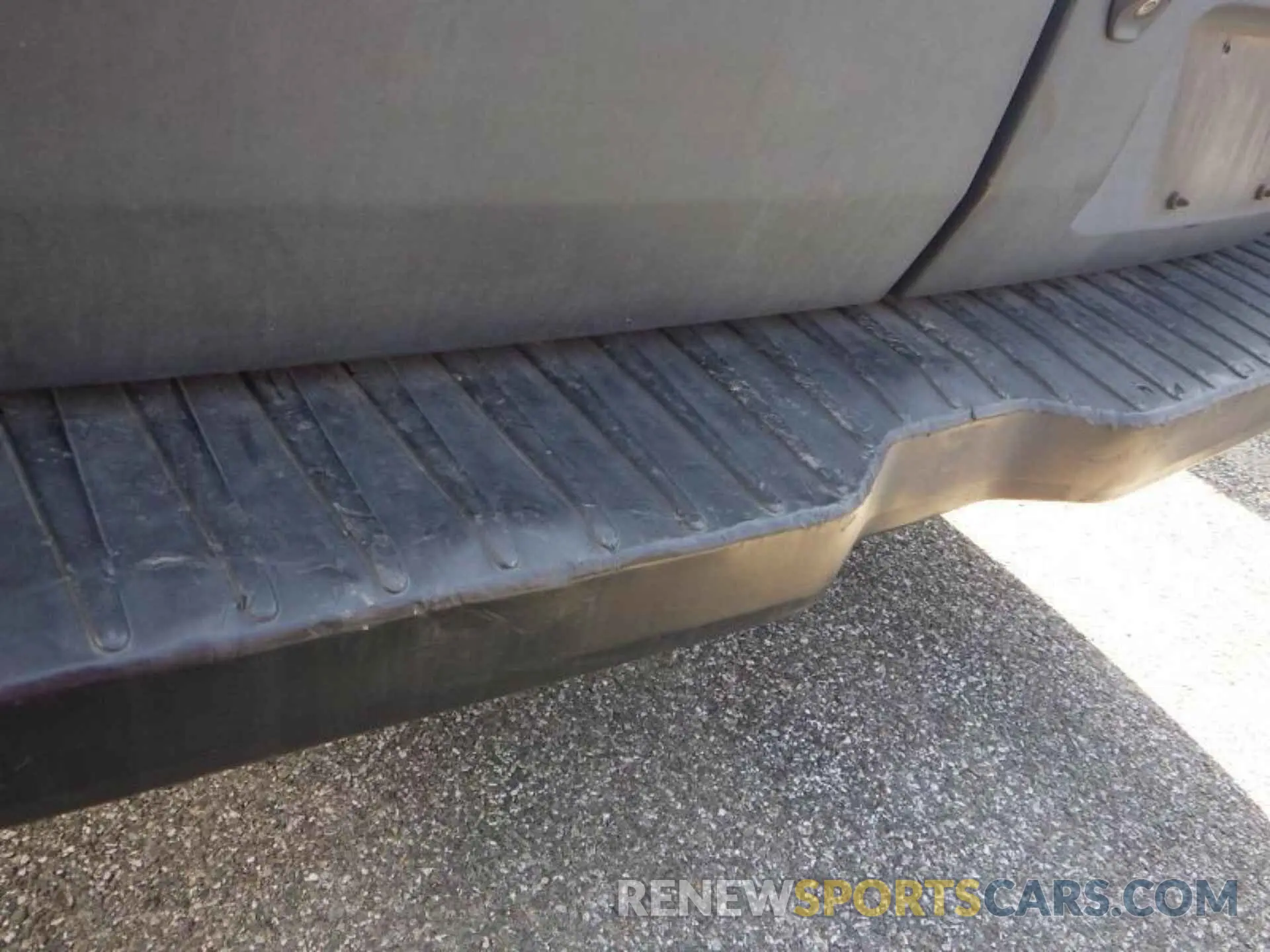 11 Photograph of a damaged car 1FTYE2YMXKKB40202 FORD TRANSIT 2019