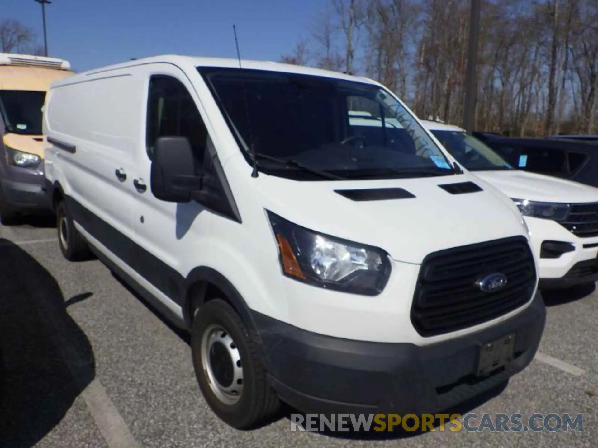 16 Photograph of a damaged car 1FTYE2YMXKKB40202 FORD TRANSIT 2019