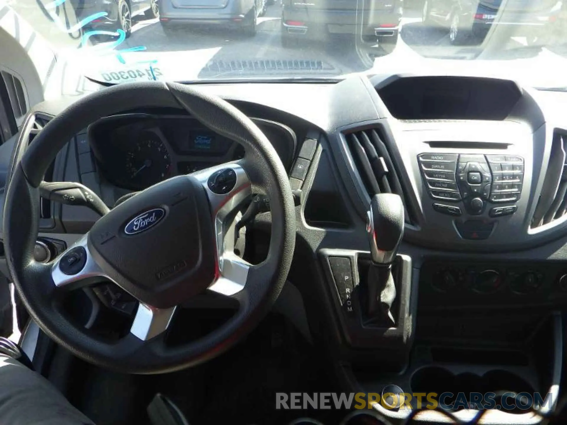 3 Photograph of a damaged car 1FTYE2YMXKKB40202 FORD TRANSIT 2019