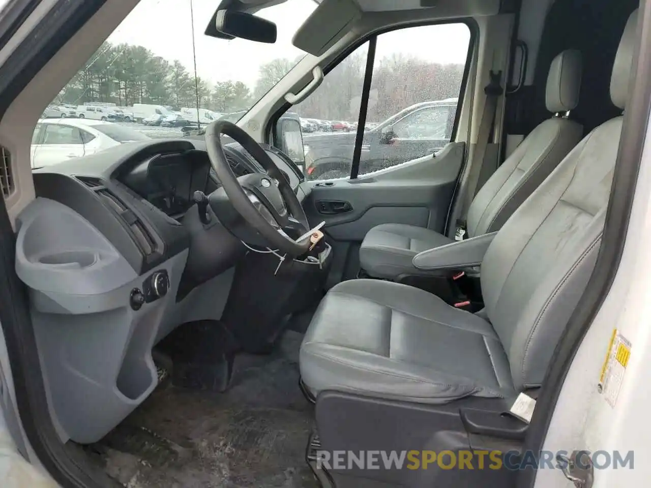 7 Photograph of a damaged car 1FTYR1CM9KKB23140 FORD TRANSIT 2019