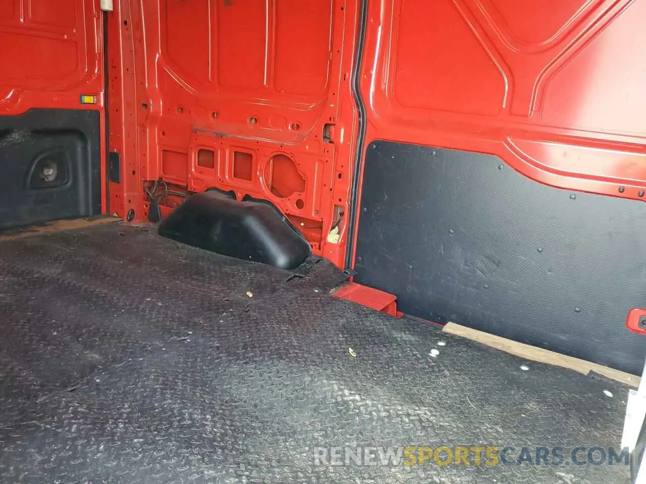 11 Photograph of a damaged car 1FTYR1DG3KKA28792 FORD TRANSIT 2019