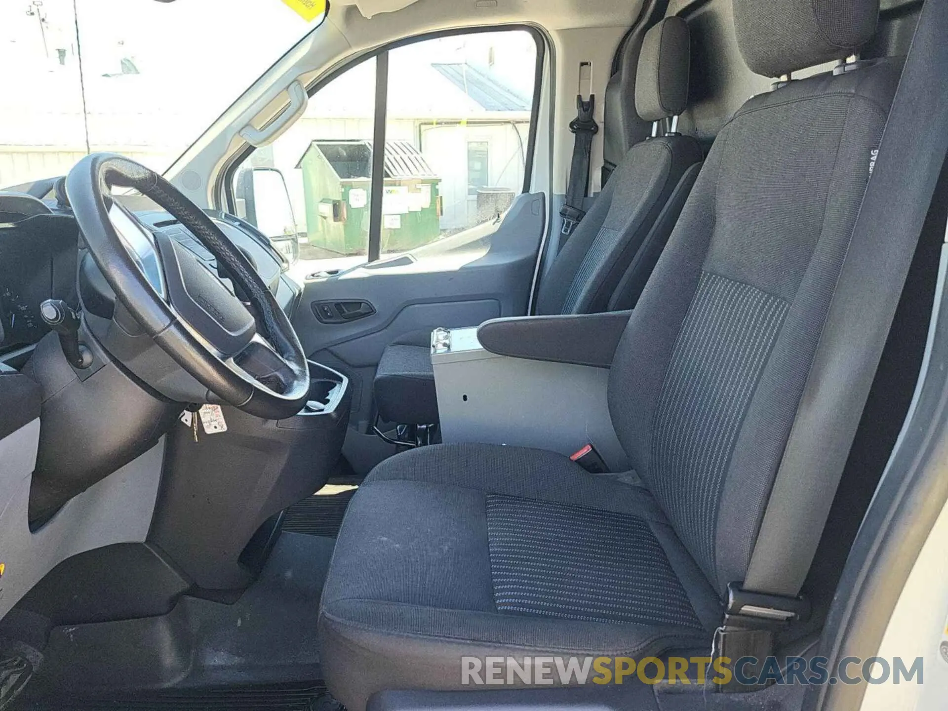 28 Photograph of a damaged car 1FTYR1YG0KKB40170 FORD TRANSIT 2019