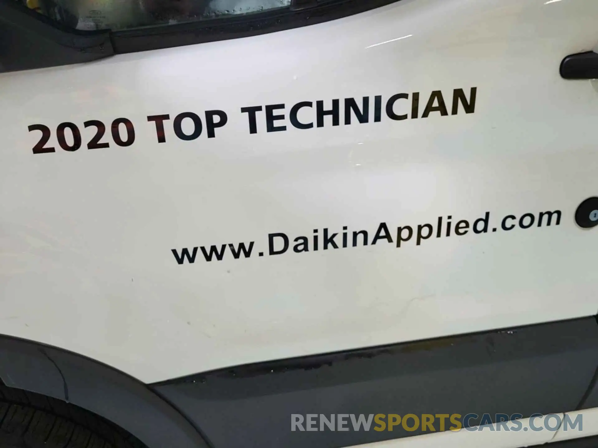 16 Photograph of a damaged car 1FTYR1YG1KKA95143 FORD TRANSIT 2019