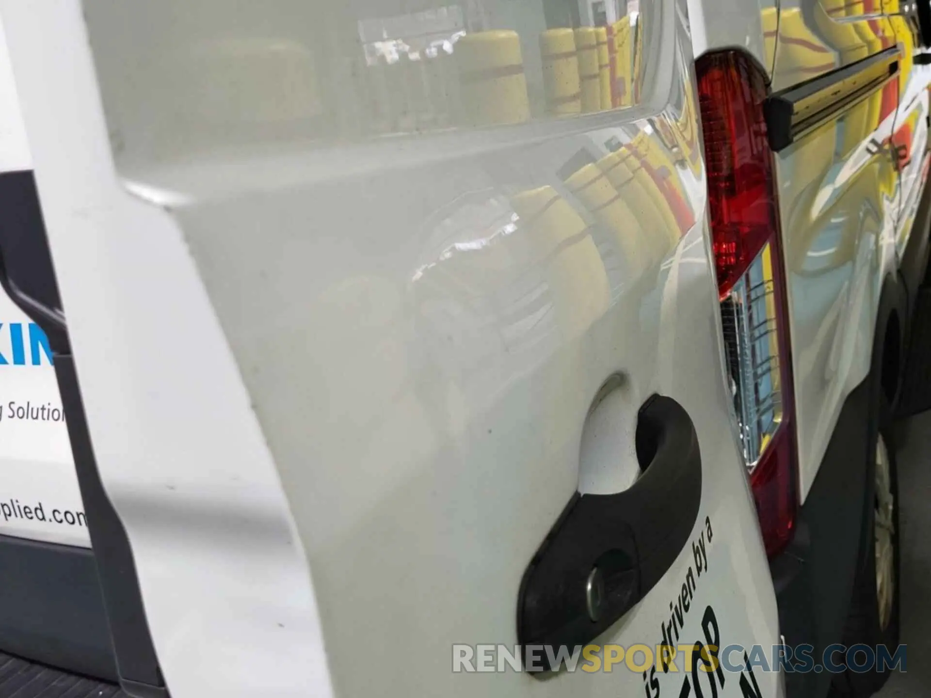 19 Photograph of a damaged car 1FTYR1YG1KKA95143 FORD TRANSIT 2019