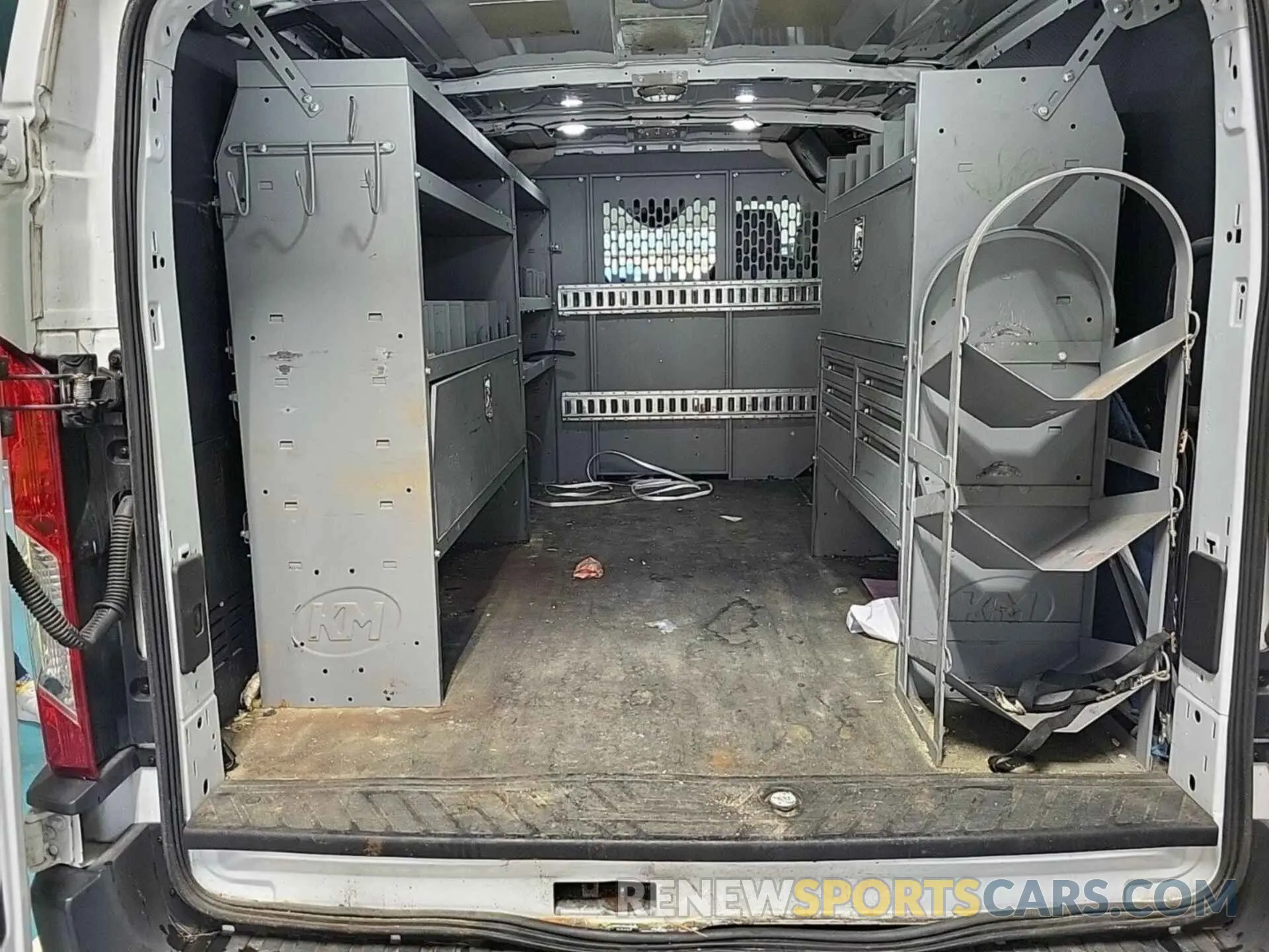 39 Photograph of a damaged car 1FTYR1YG1KKA95143 FORD TRANSIT 2019