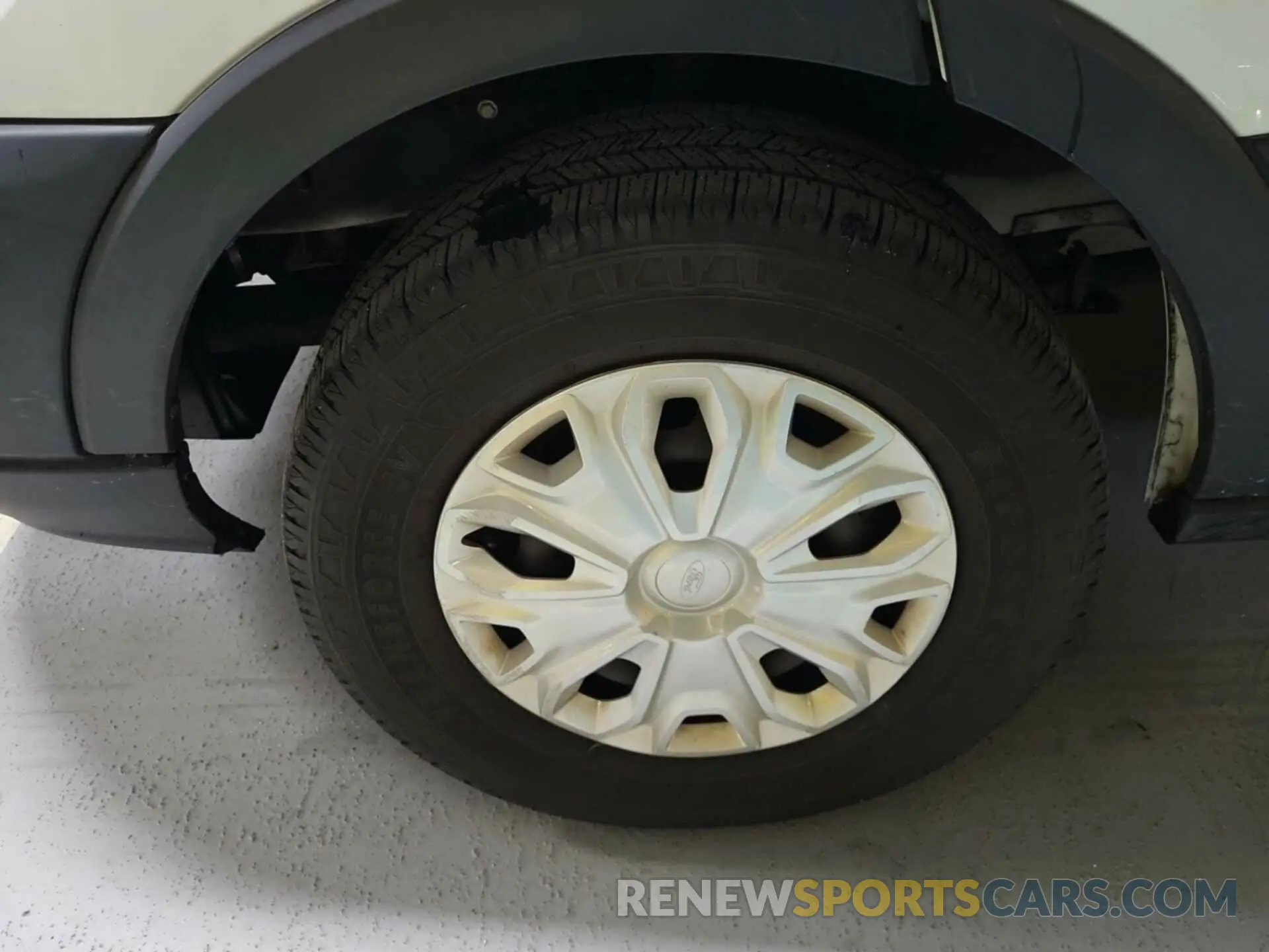 5 Photograph of a damaged car 1FTYR1YG1KKA95143 FORD TRANSIT 2019