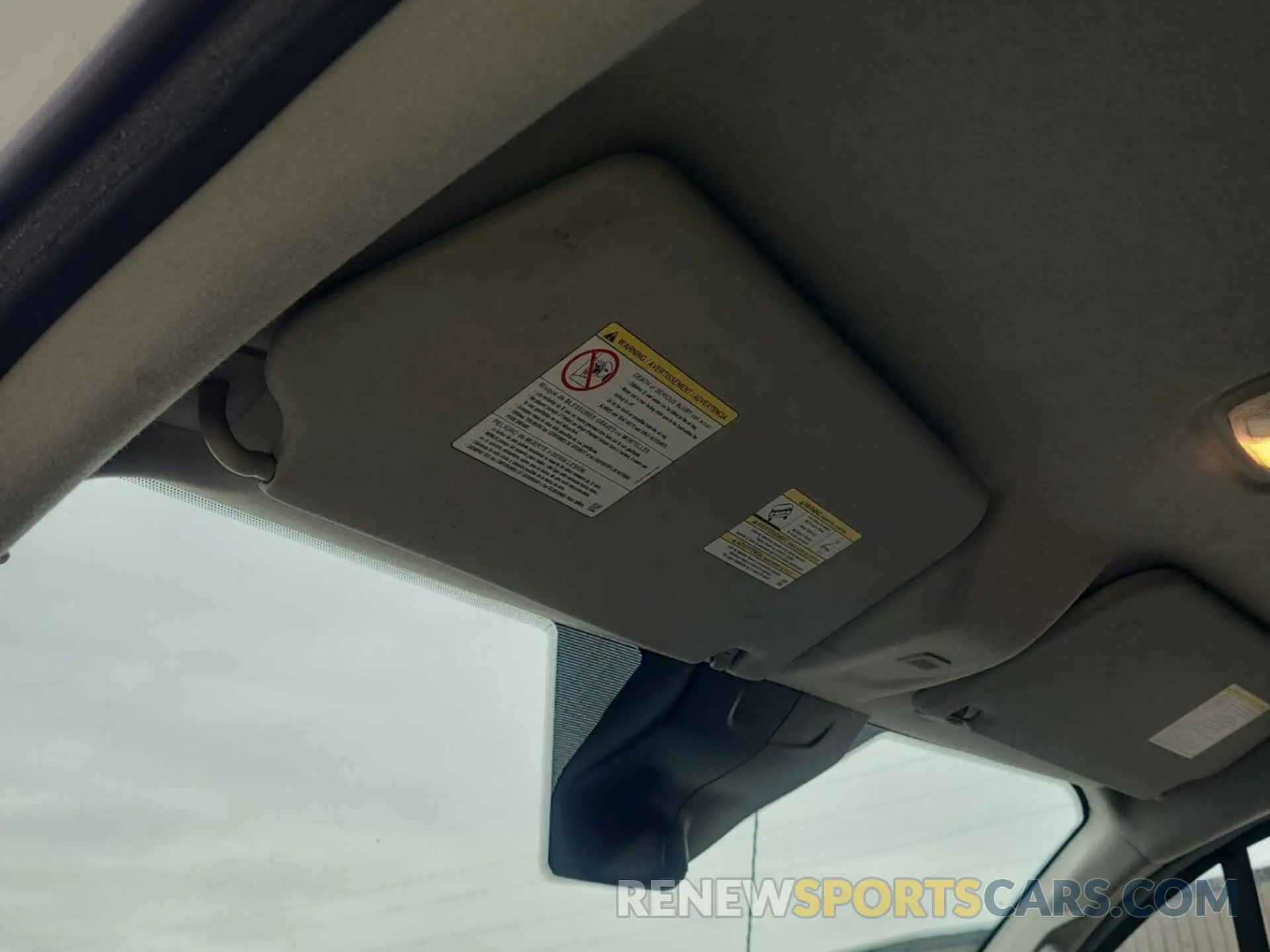 22 Photograph of a damaged car 1FTYR1YG1KKB48262 FORD TRANSIT 2019