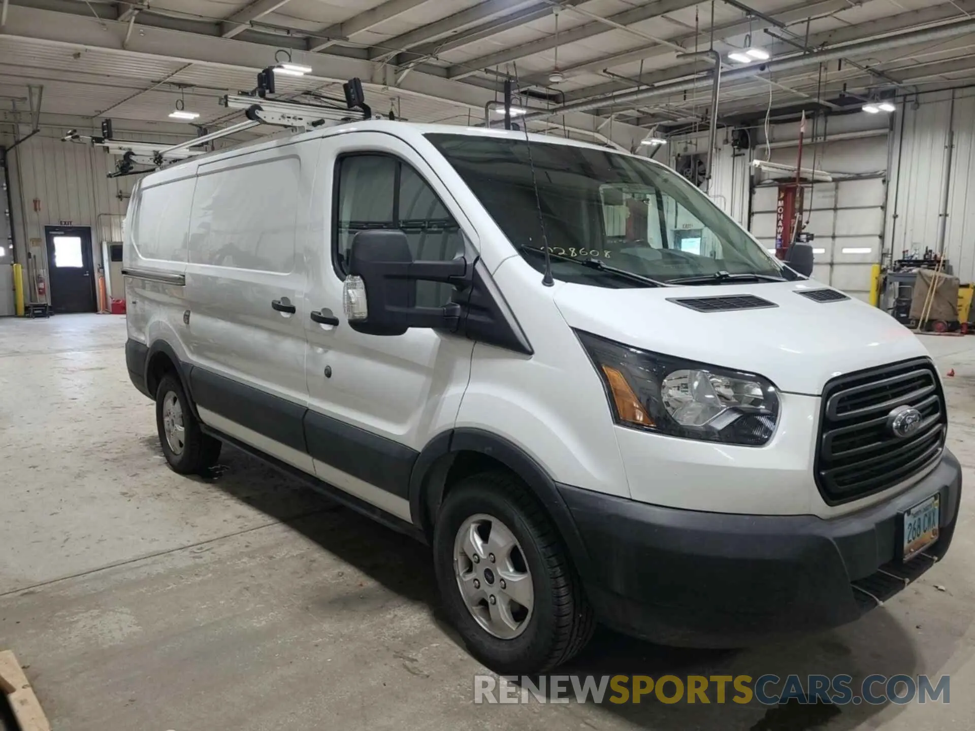 28 Photograph of a damaged car 1FTYR1YG1KKB48262 FORD TRANSIT 2019