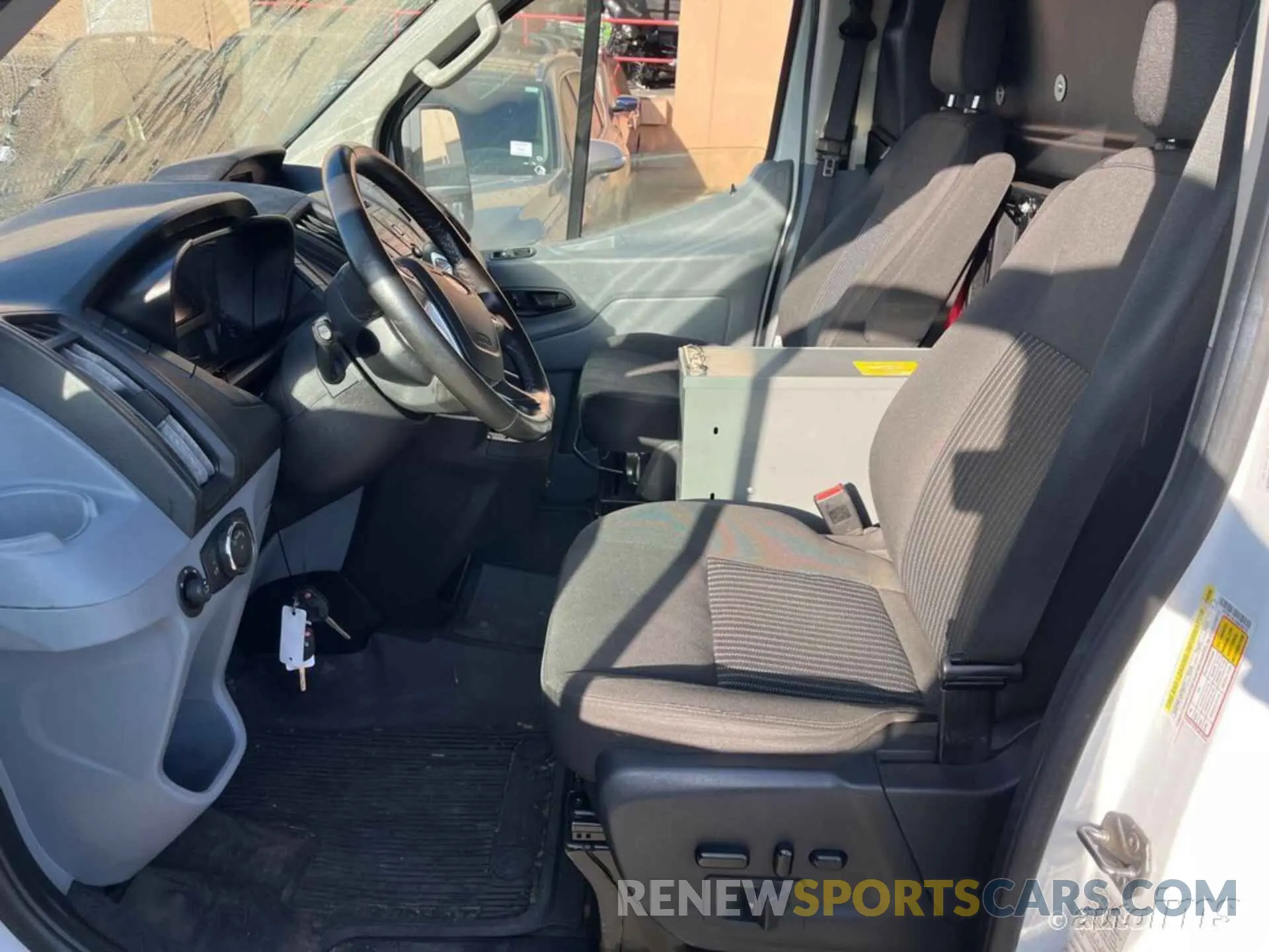 13 Photograph of a damaged car 1FTYR1YG1KKB48276 FORD TRANSIT 2019