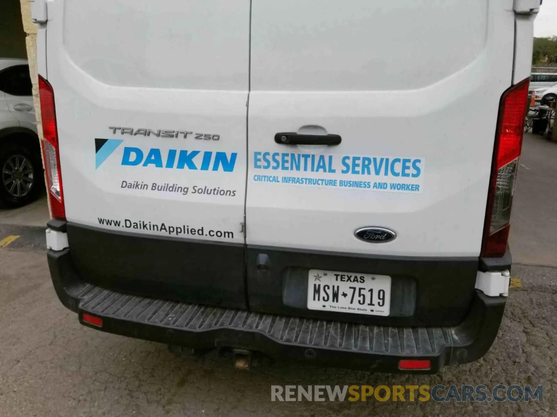 3 Photograph of a damaged car 1FTYR1YG2KKB08577 FORD TRANSIT 2019