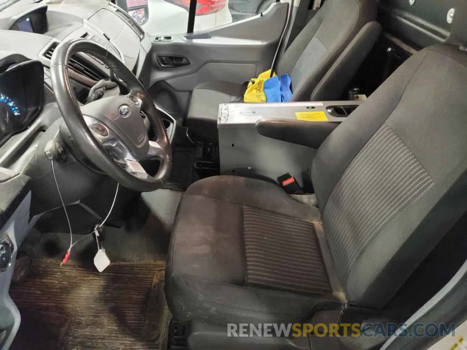 2 Photograph of a damaged car 1FTYR1YG2KKB43510 FORD TRANSIT 2019