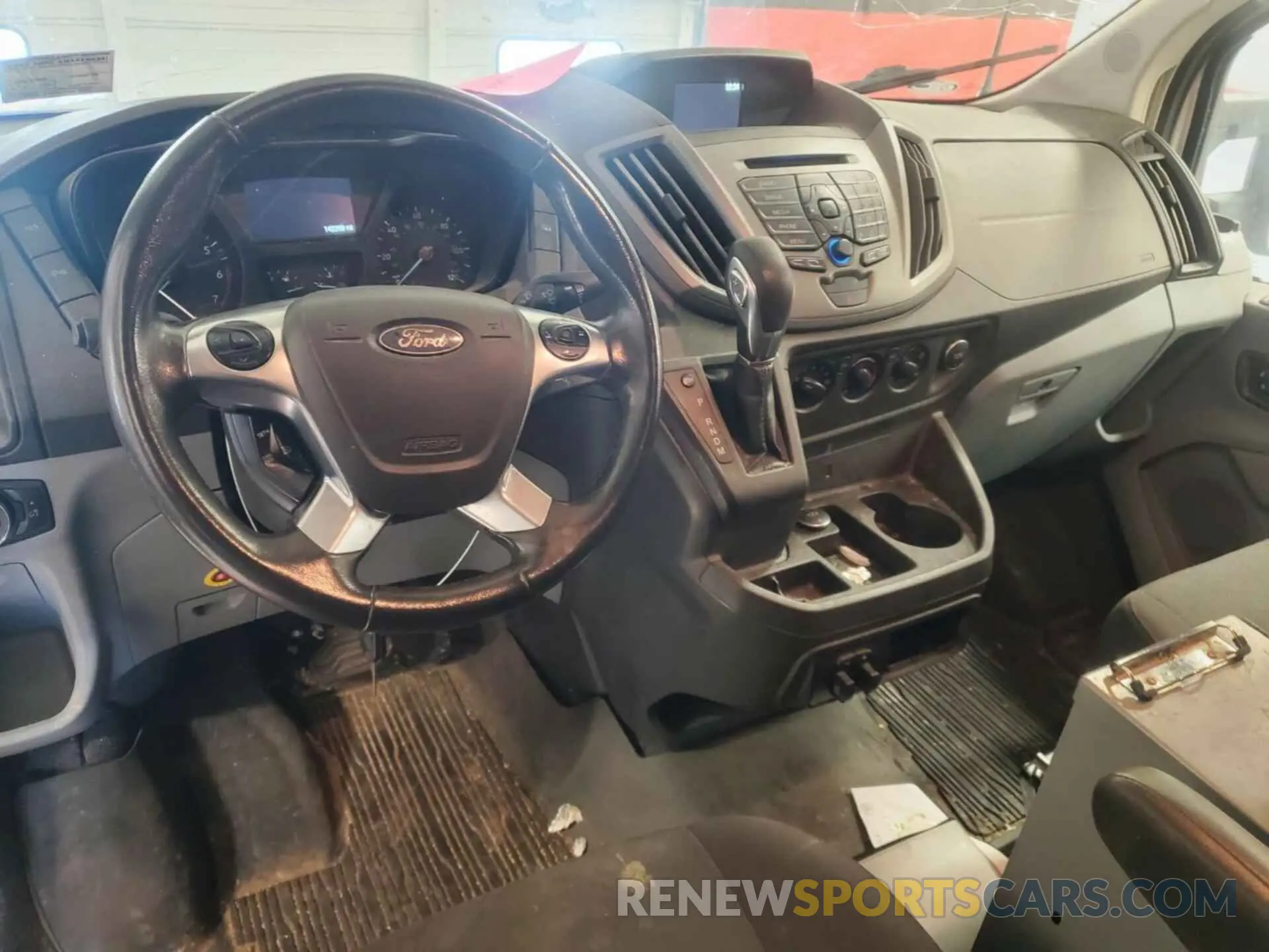 18 Photograph of a damaged car 1FTYR1YG3KKA40824 FORD TRANSIT 2019