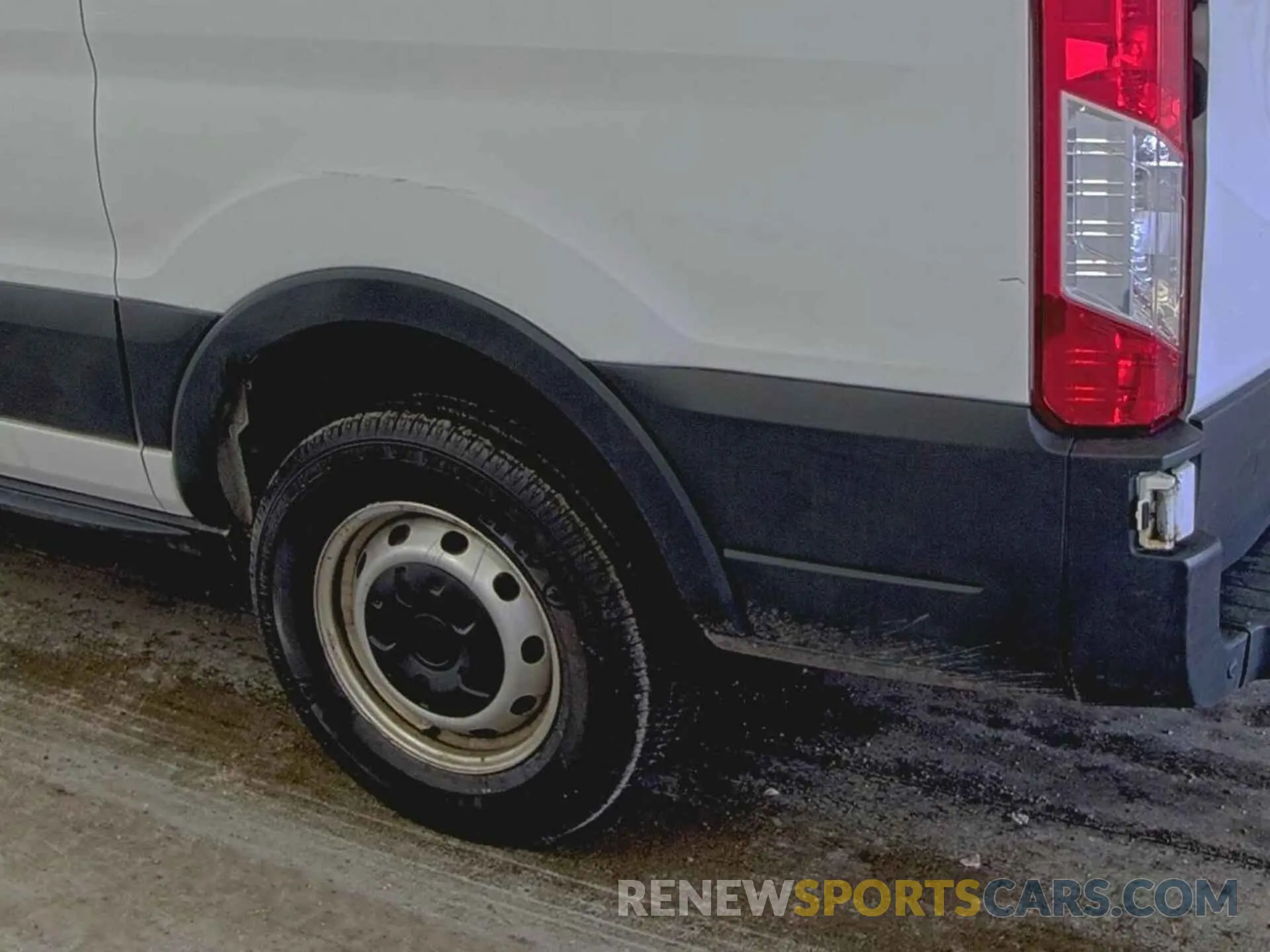 11 Photograph of a damaged car 1FTYR1YG3KKB15800 FORD TRANSIT 2019