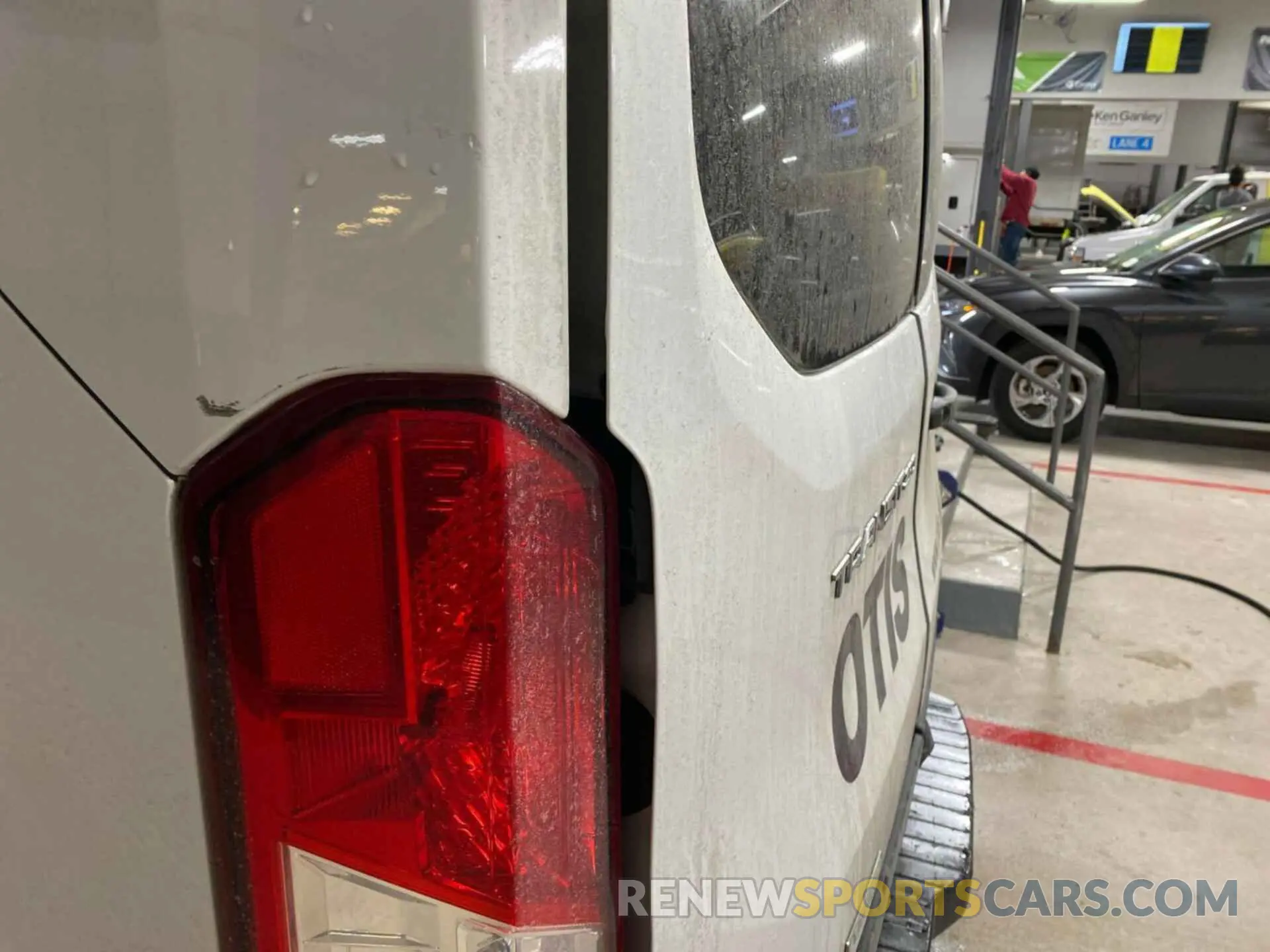3 Photograph of a damaged car 1FTYR1YG3KKB15800 FORD TRANSIT 2019