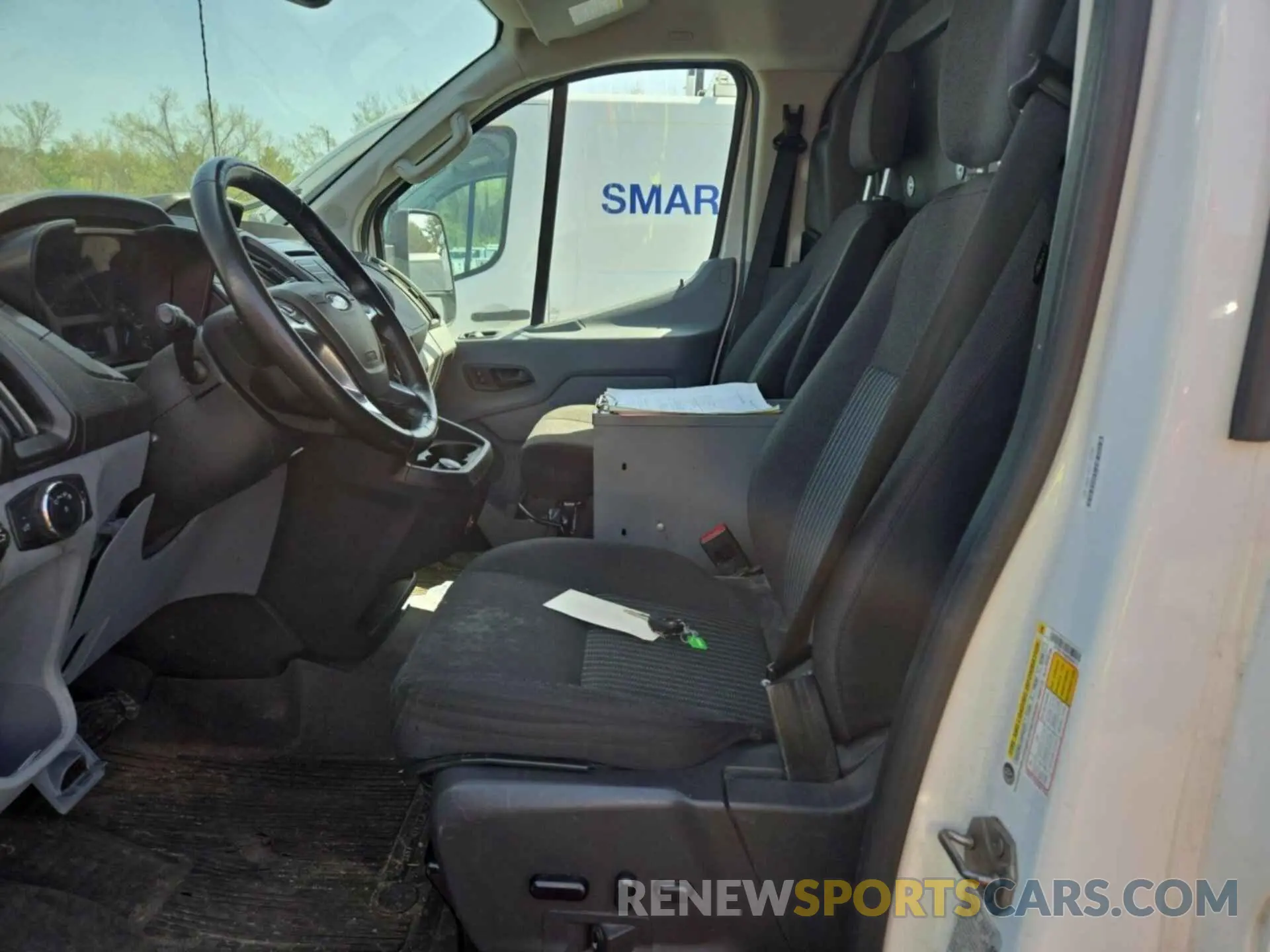 41 Photograph of a damaged car 1FTYR1YG3KKB48117 FORD TRANSIT 2019