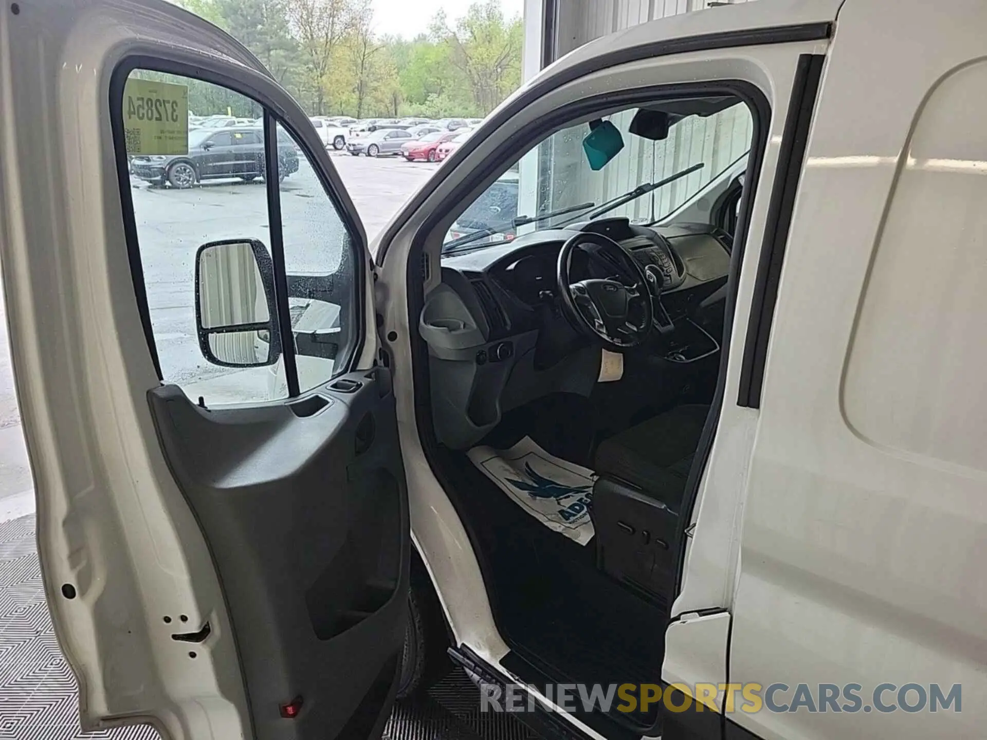 44 Photograph of a damaged car 1FTYR1YG3KKB48117 FORD TRANSIT 2019