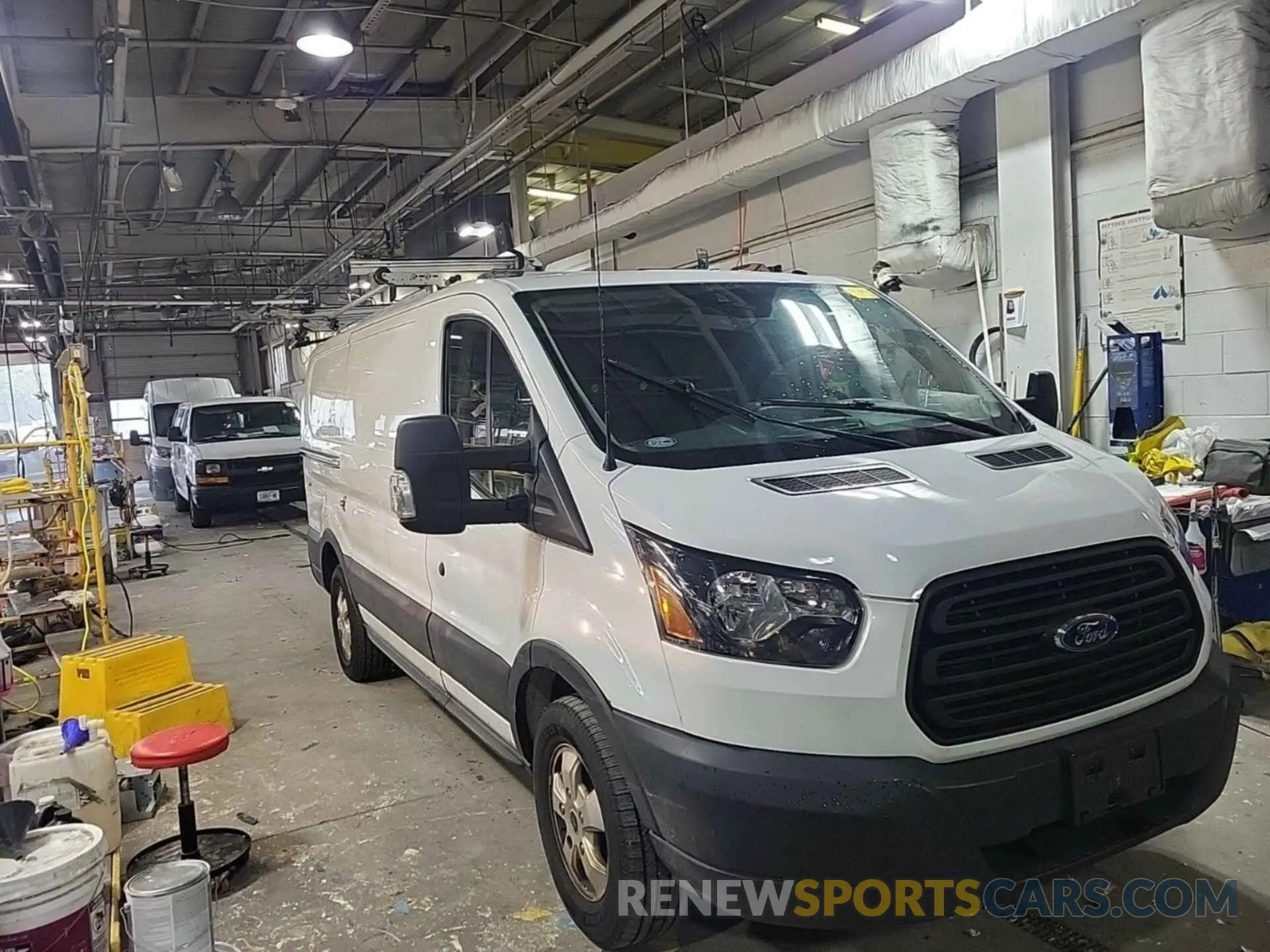 48 Photograph of a damaged car 1FTYR1YG3KKB48117 FORD TRANSIT 2019