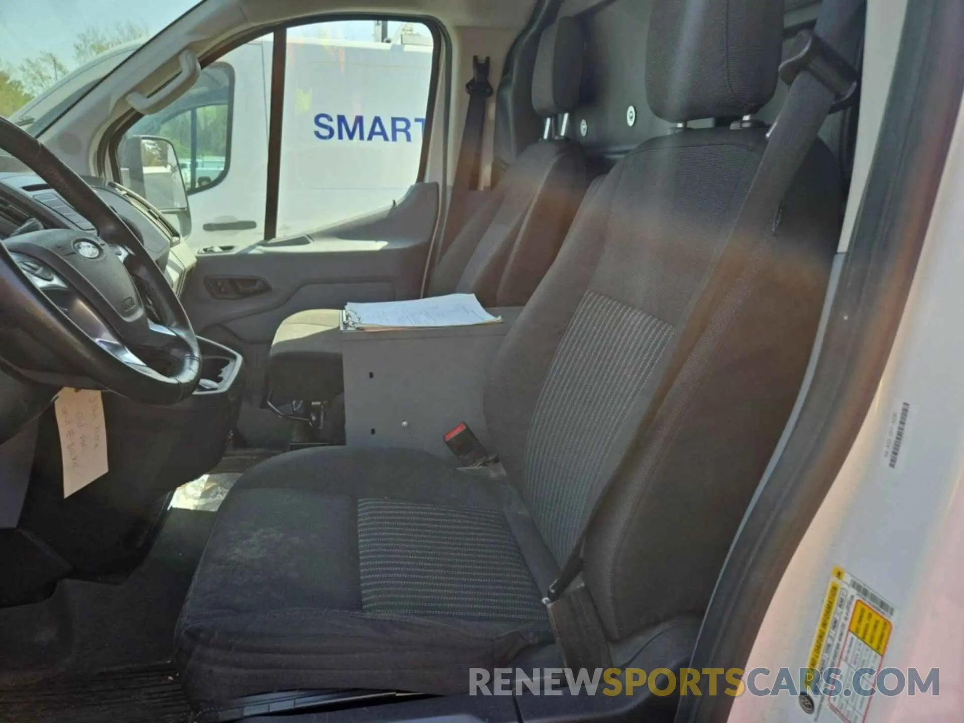 8 Photograph of a damaged car 1FTYR1YG3KKB48117 FORD TRANSIT 2019