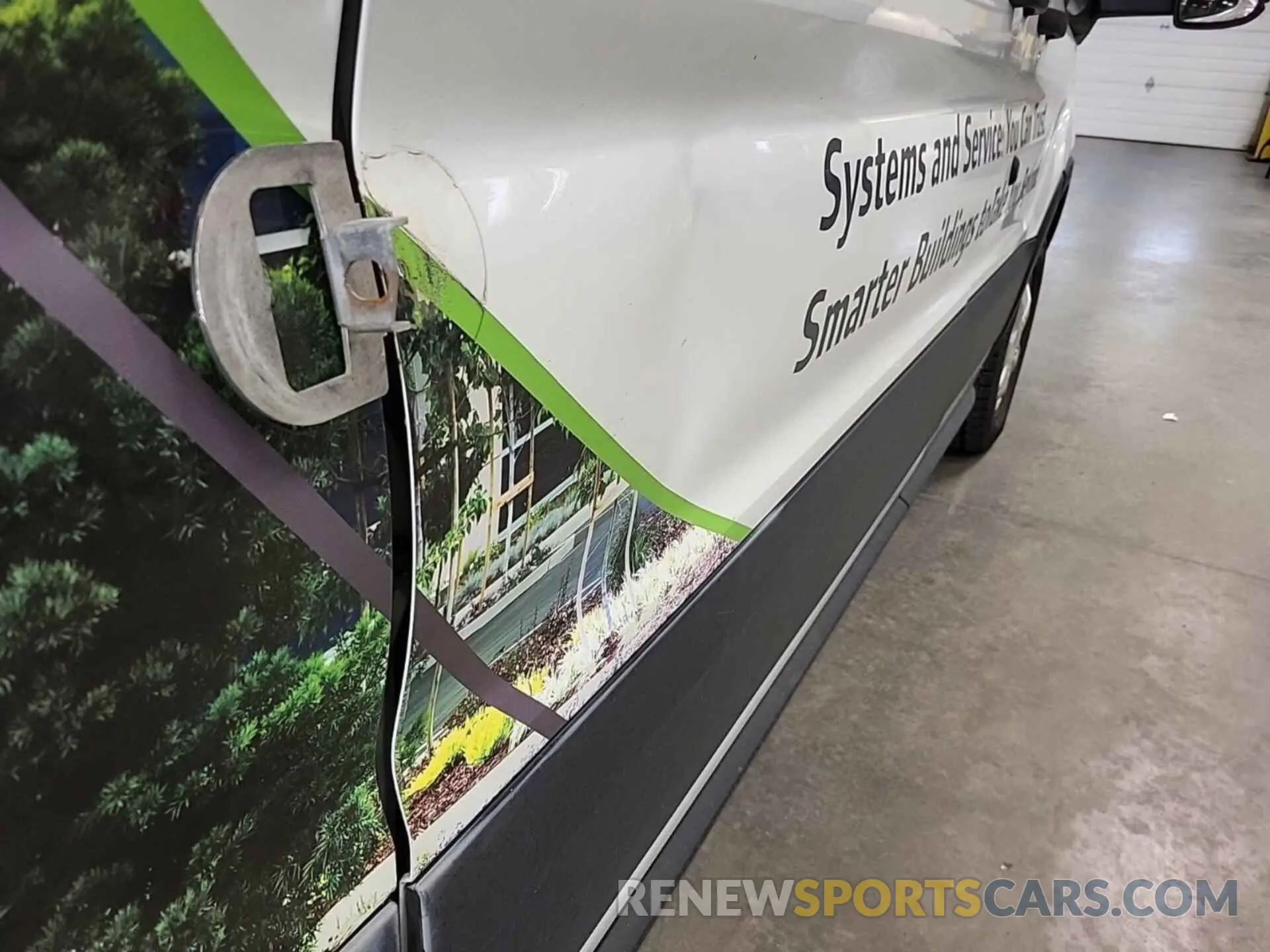 19 Photograph of a damaged car 1FTYR1YG4KKB43489 FORD TRANSIT 2019