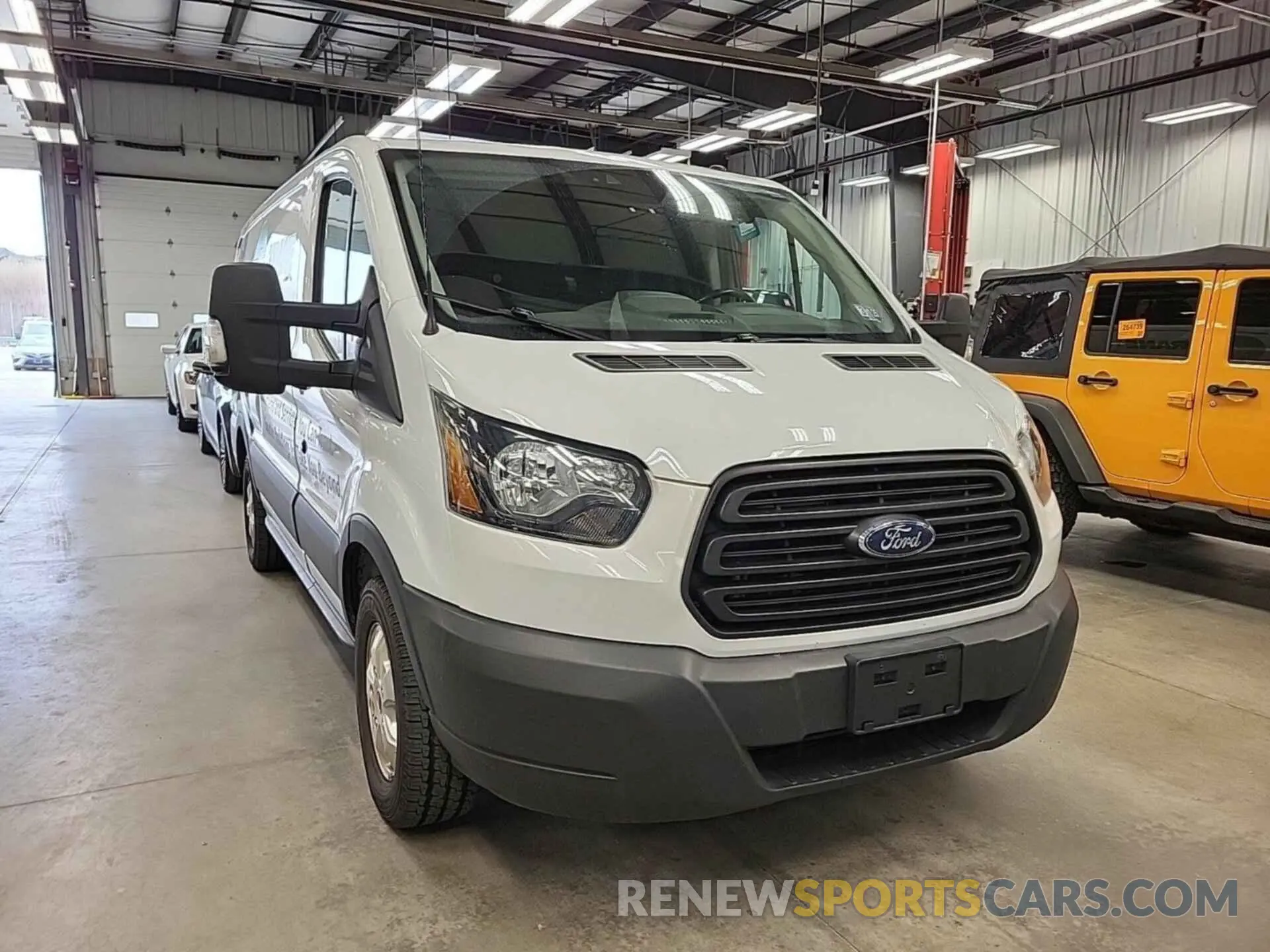 8 Photograph of a damaged car 1FTYR1YG4KKB43489 FORD TRANSIT 2019