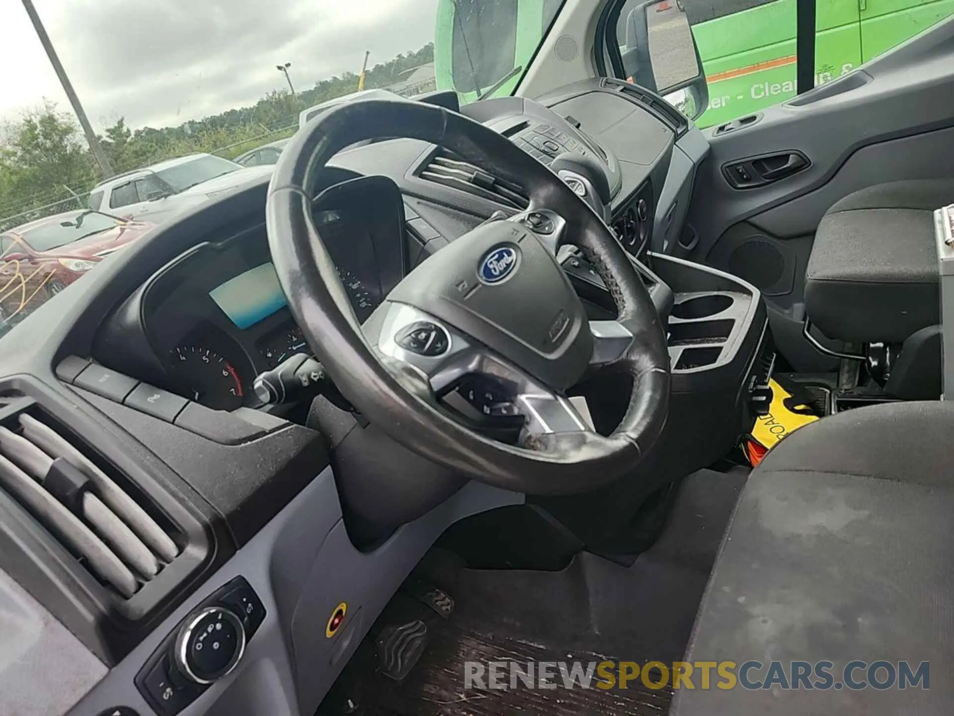 14 Photograph of a damaged car 1FTYR1YG4KKB48160 FORD TRANSIT 2019