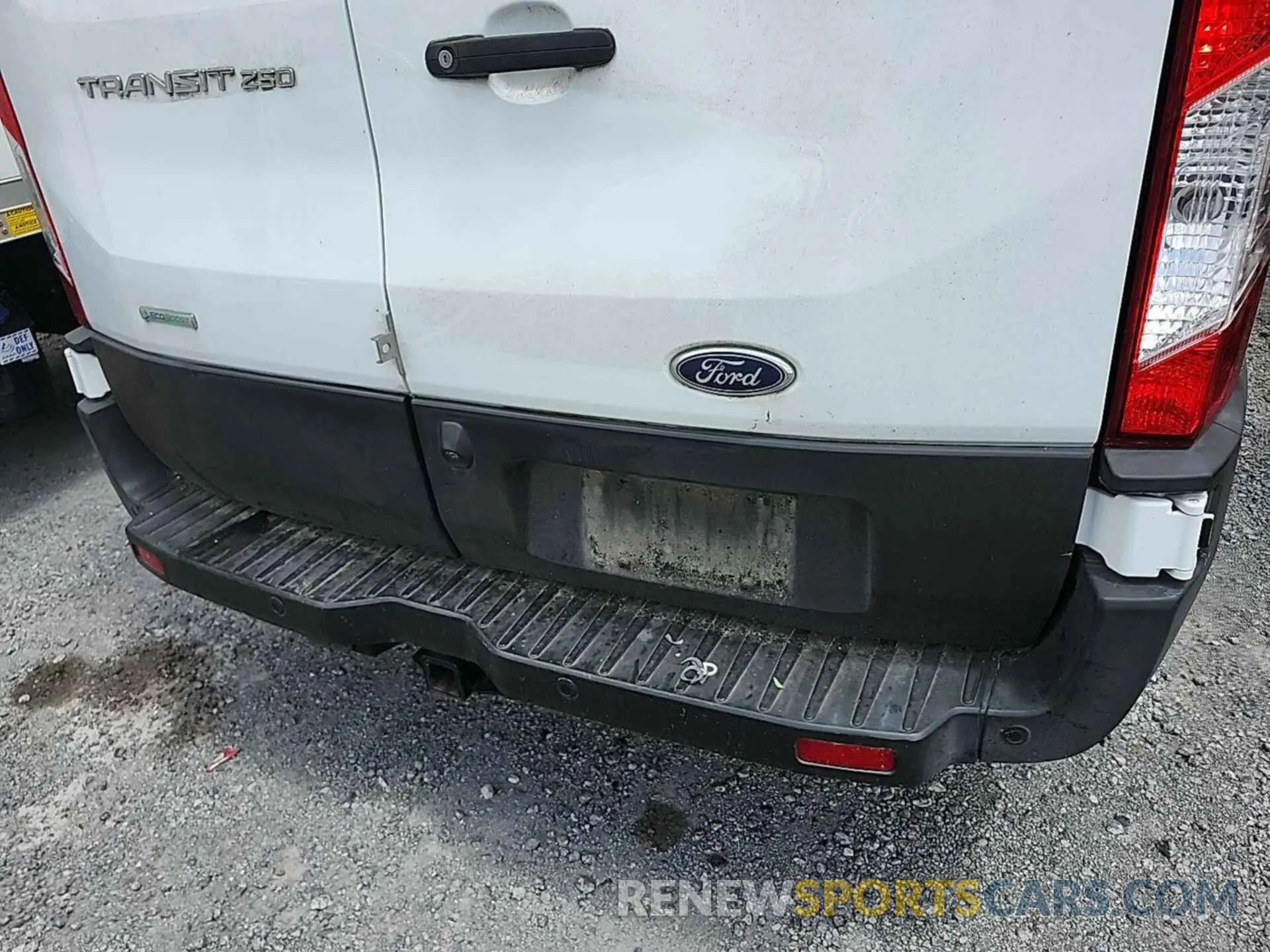 24 Photograph of a damaged car 1FTYR1YG4KKB48160 FORD TRANSIT 2019