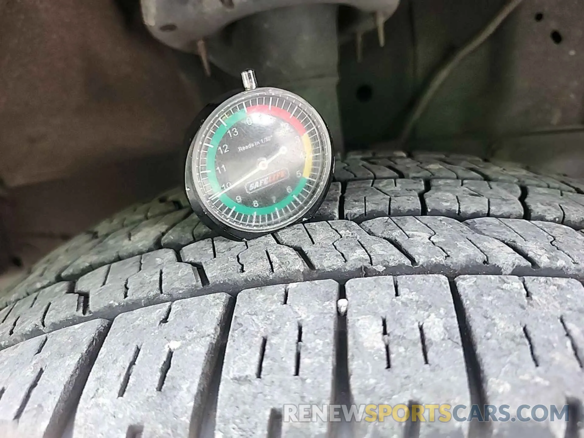 8 Photograph of a damaged car 1FTYR1YG4KKB48160 FORD TRANSIT 2019