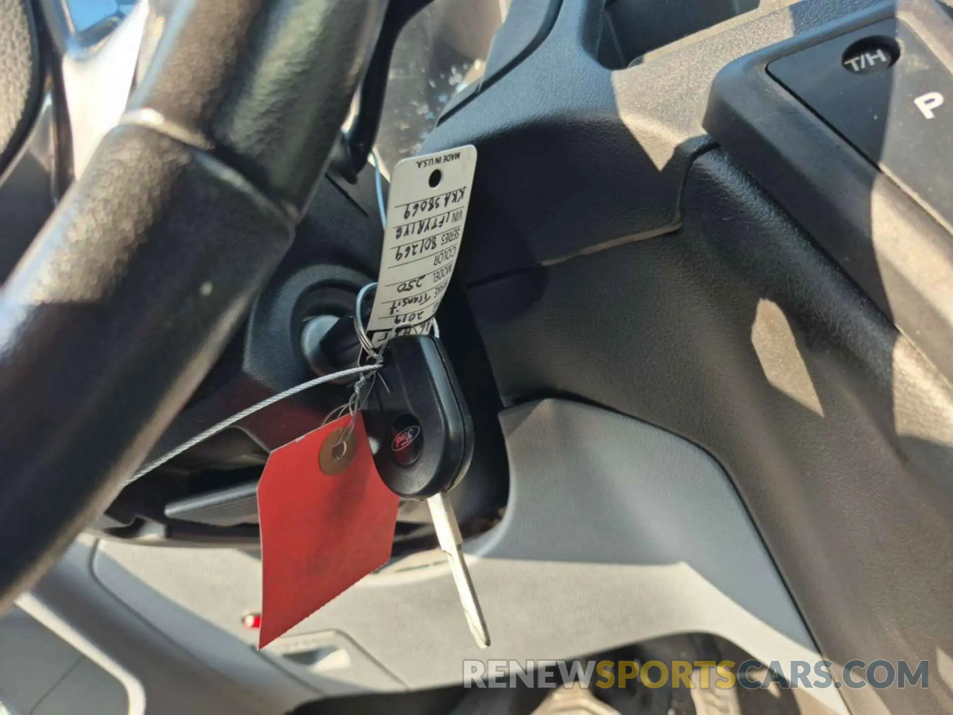 10 Photograph of a damaged car 1FTYR1YG5KKA38069 FORD TRANSIT 2019