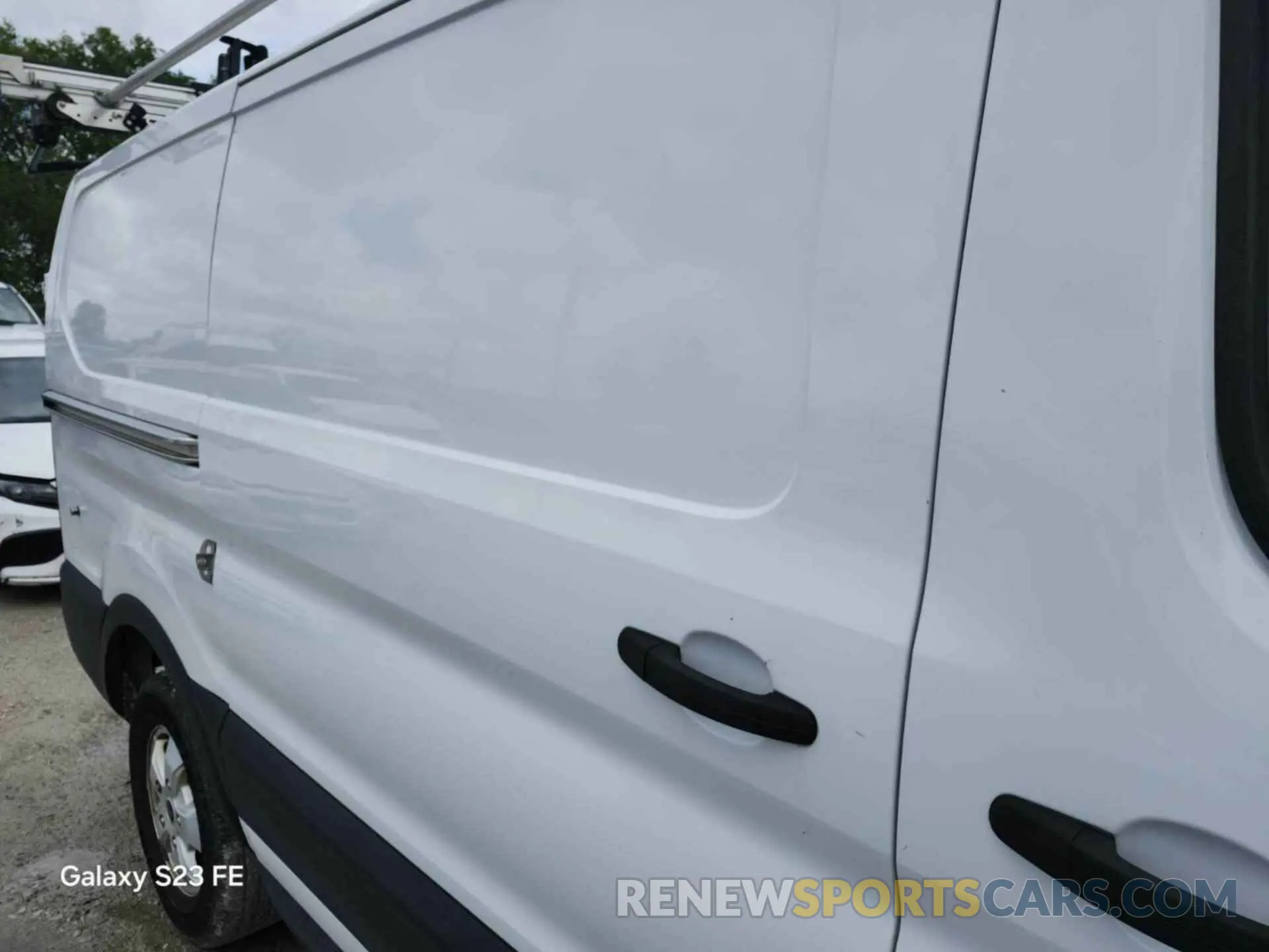 14 Photograph of a damaged car 1FTYR1YG5KKA38069 FORD TRANSIT 2019