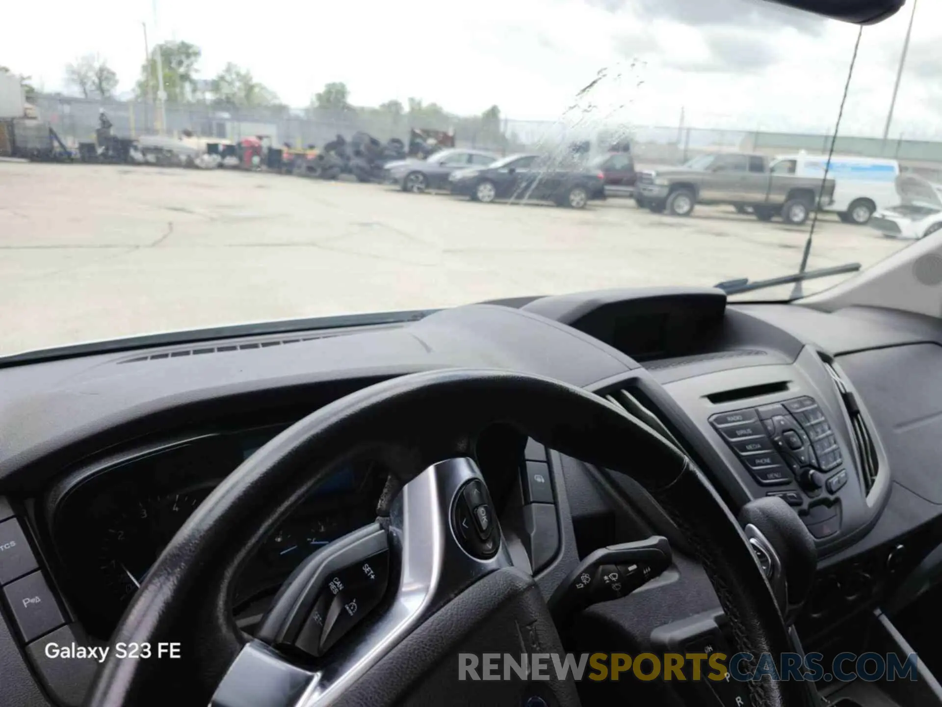 24 Photograph of a damaged car 1FTYR1YG5KKA38069 FORD TRANSIT 2019