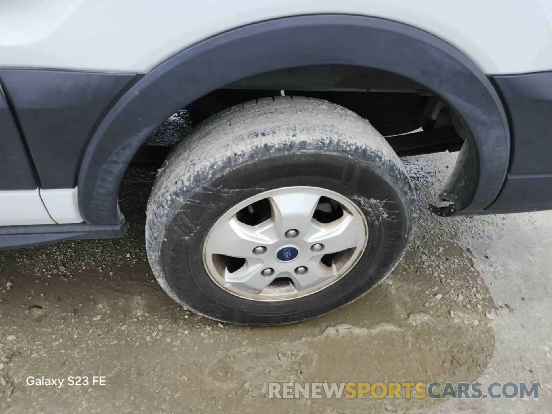 8 Photograph of a damaged car 1FTYR1YG5KKA38069 FORD TRANSIT 2019