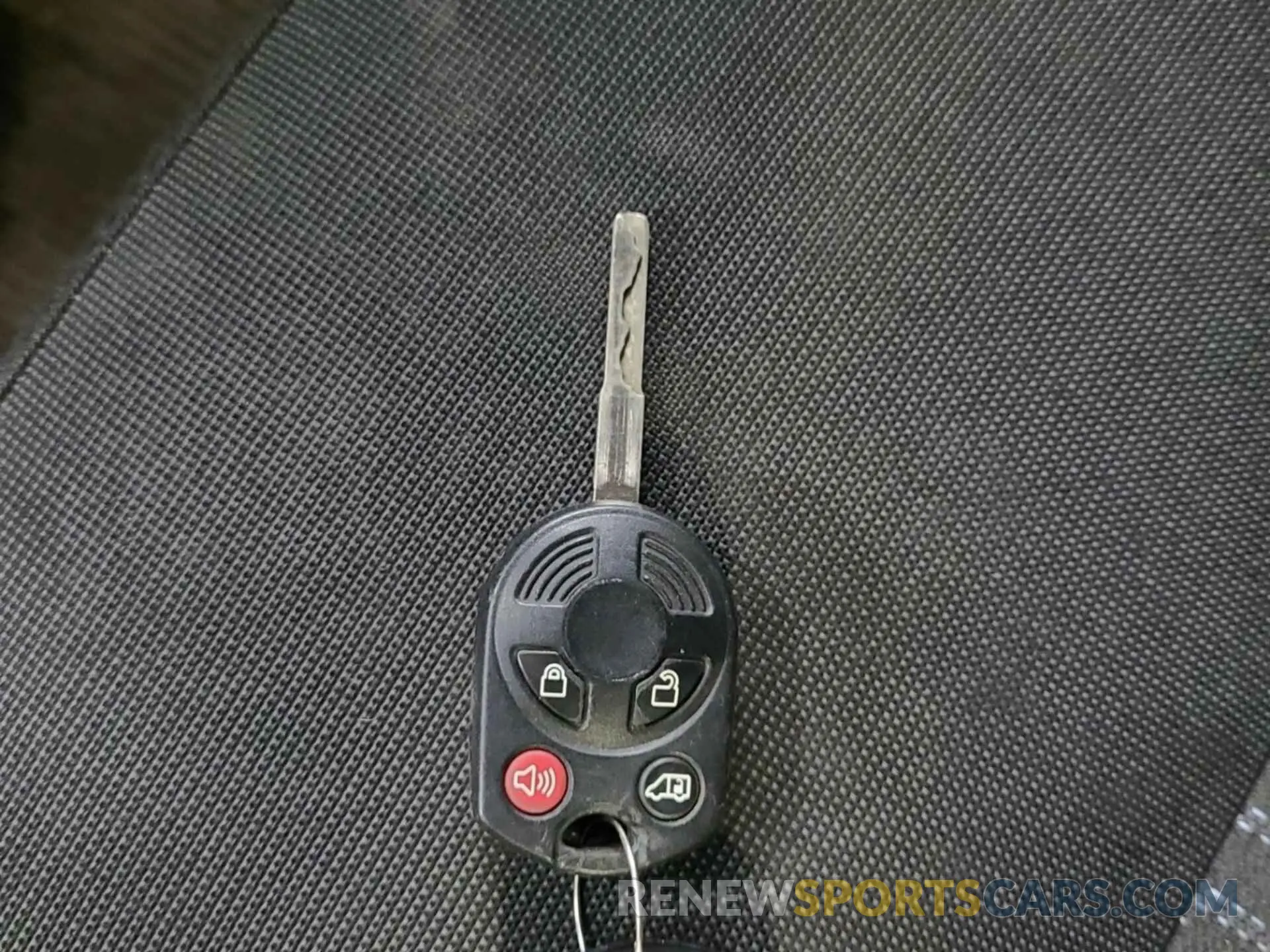 25 Photograph of a damaged car 1FTYR1YG5KKA38072 FORD TRANSIT 2019