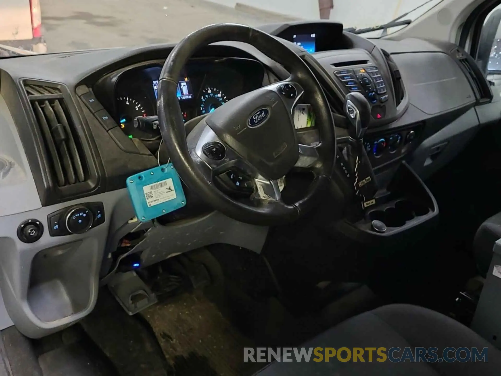 28 Photograph of a damaged car 1FTYR1YG5KKA38072 FORD TRANSIT 2019