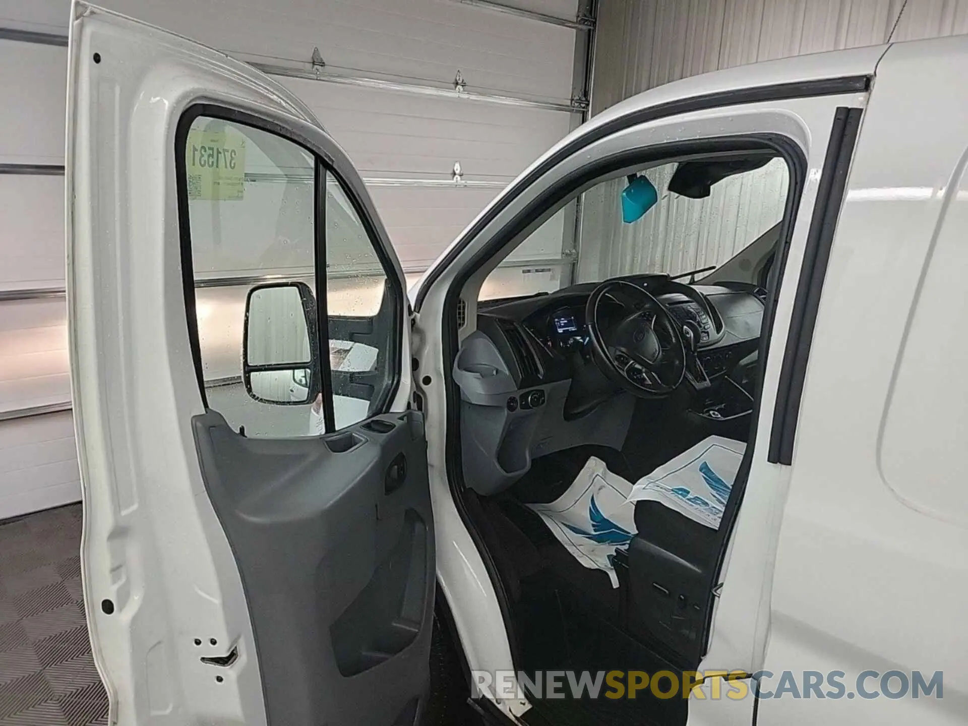 22 Photograph of a damaged car 1FTYR1YG5KKB48118 FORD TRANSIT 2019