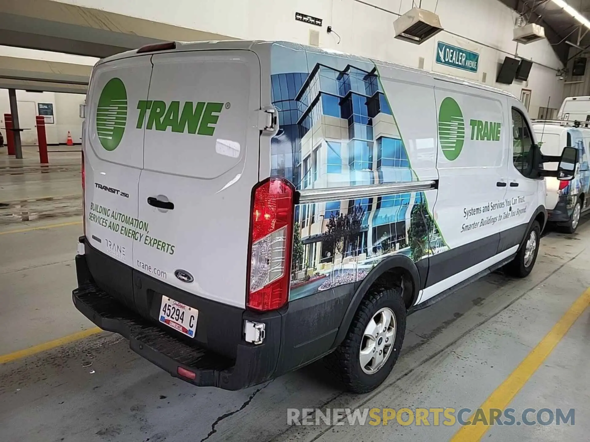 1 Photograph of a damaged car 1FTYR1YG5KKB48264 FORD TRANSIT 2019