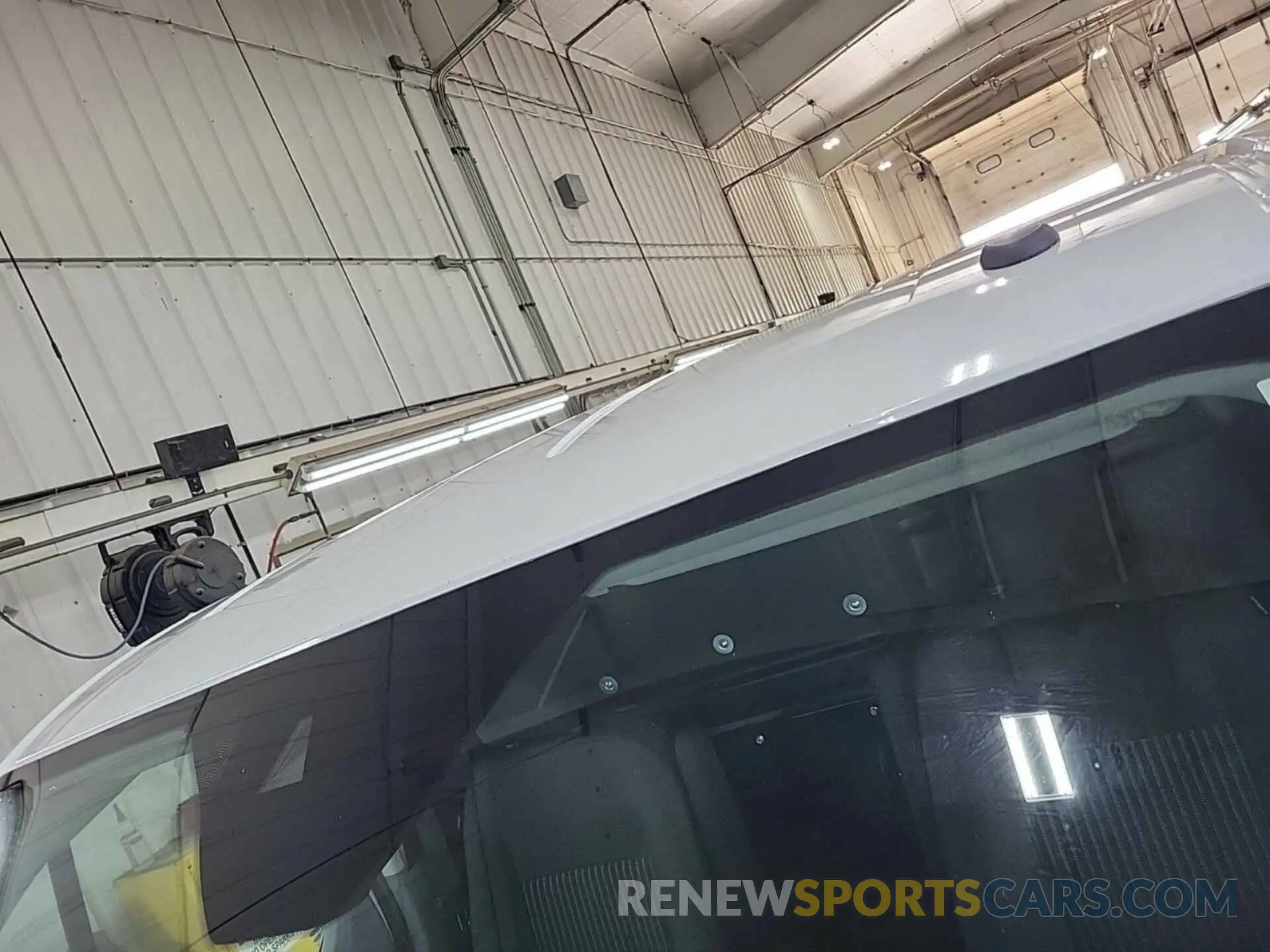 17 Photograph of a damaged car 1FTYR1YG5KKB48264 FORD TRANSIT 2019