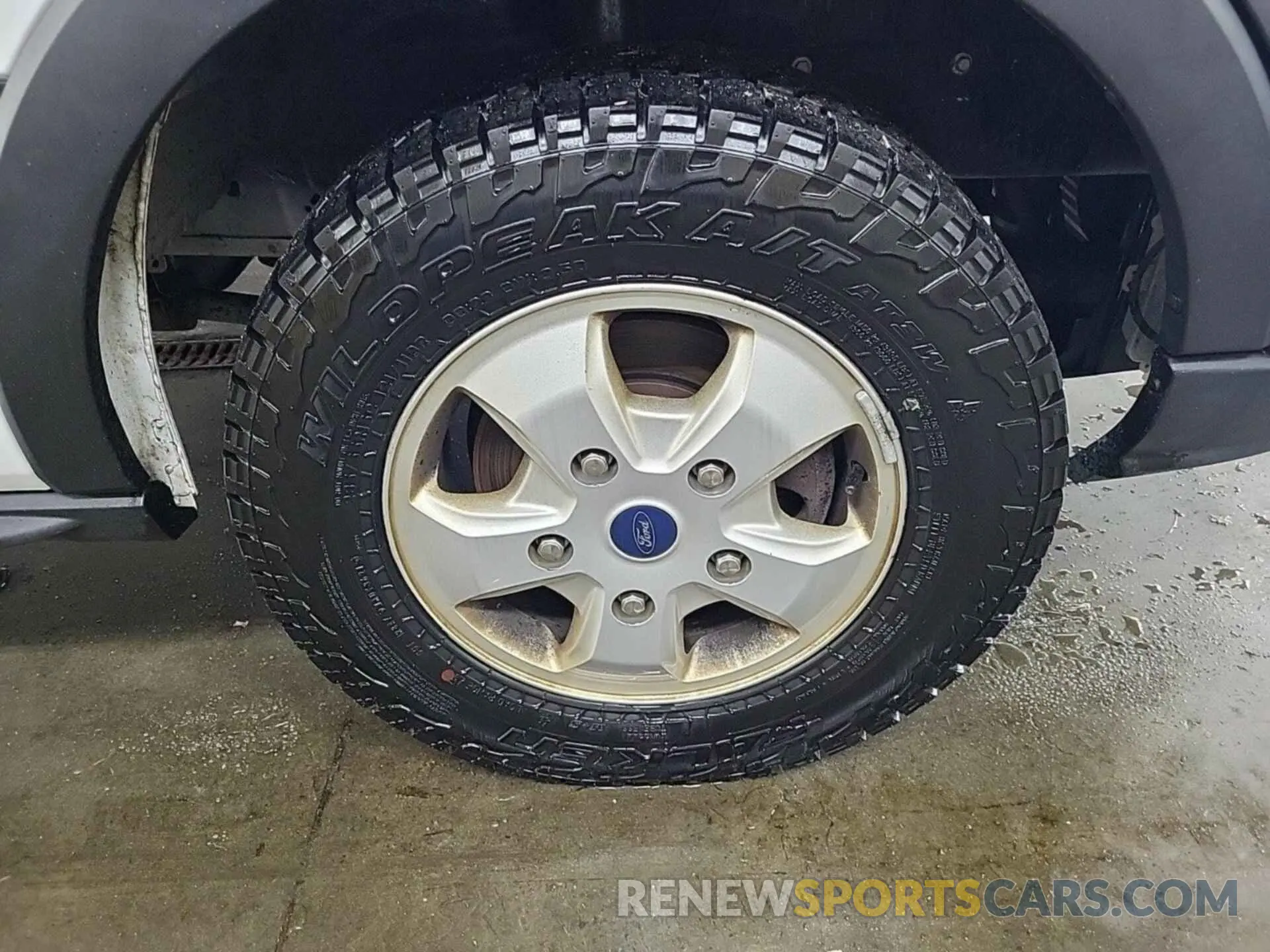 30 Photograph of a damaged car 1FTYR1YG5KKB48264 FORD TRANSIT 2019